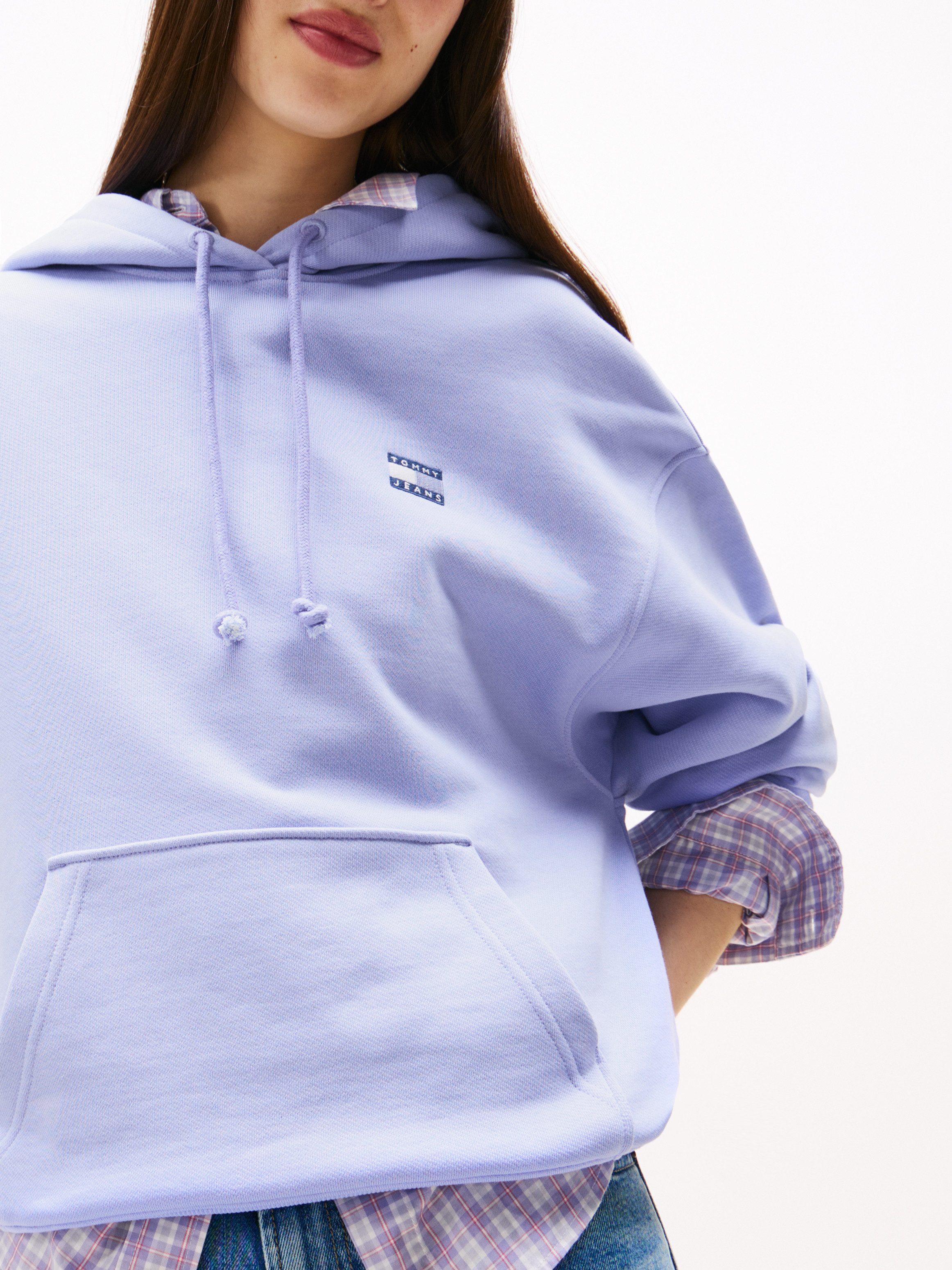 Tommy Jeans Hoodie TJW BXY BADGE HOODIE EXT mit Logo-Badge günstig online kaufen