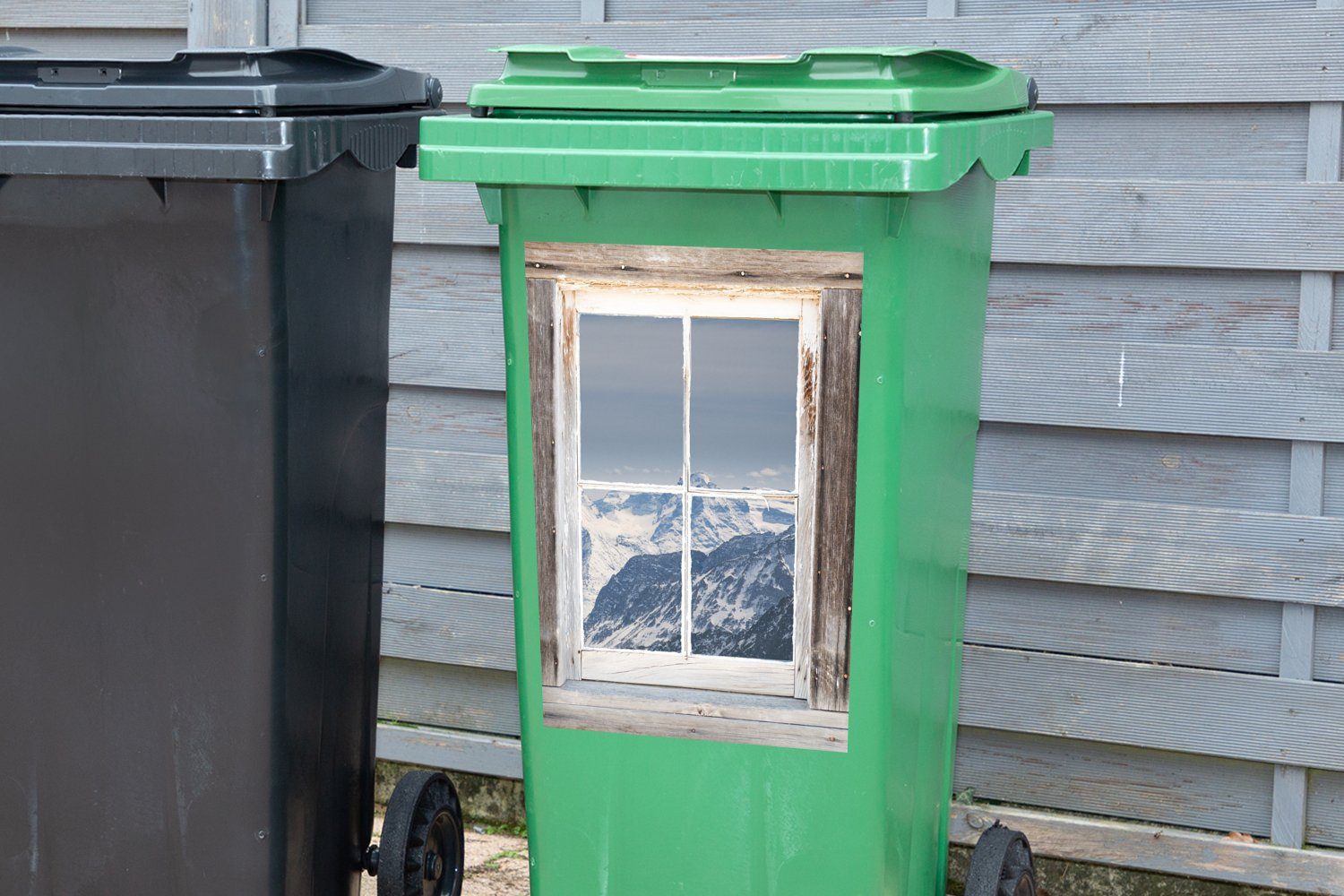 Mülltonne, - Container, MuchoWow Durchschaubar Wandsticker Holz Berge Abfalbehälter (1 - Mülleimer-aufkleber, Sticker, St),