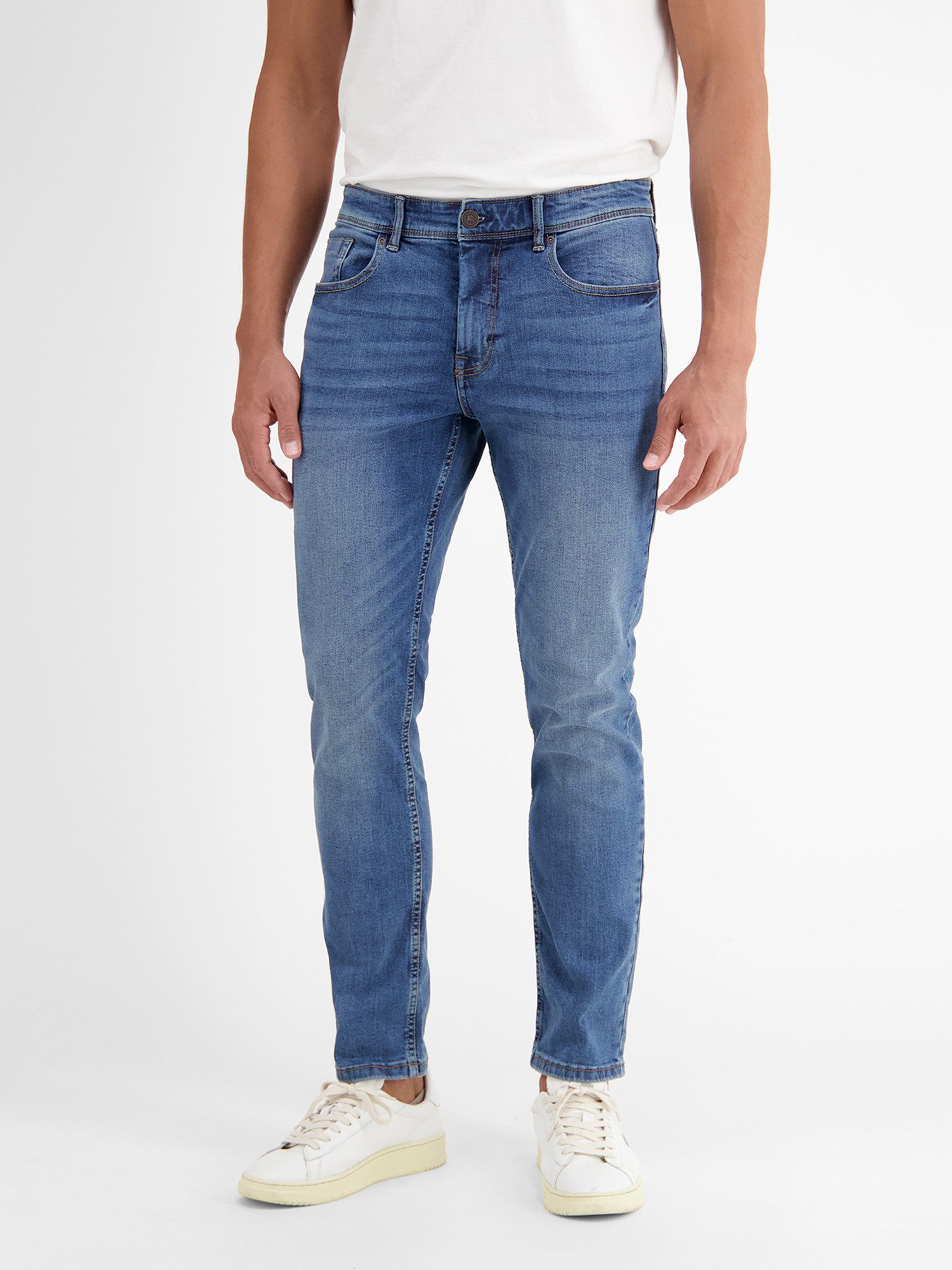 LERROS Relaxhose Baxter Relaxed Fit Jeans – Bequemer Stretch 5‑Pocket Denim Bequeme Stretch-Jeans - pflegeleicht, ideal für Alltag & Freizeit