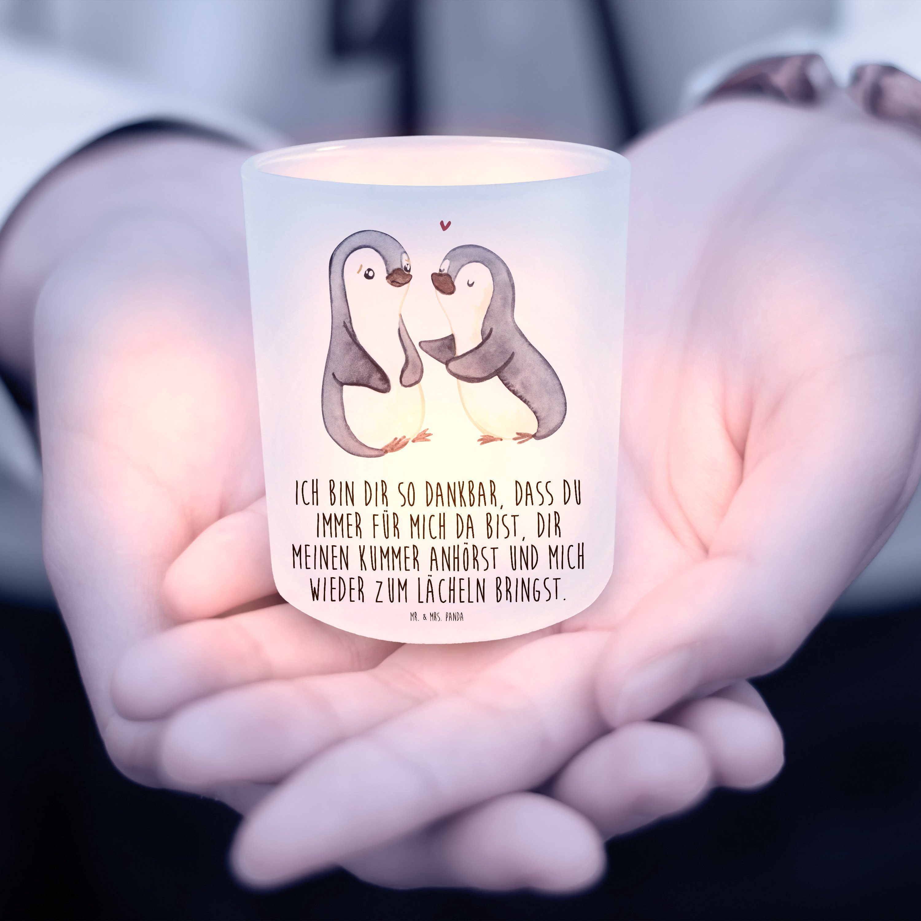 Mr. & Mrs. Panda Windlicht Pinguine trösten - Transparent - Geschenk, Geschenk für Freundin, Tee (1 St)