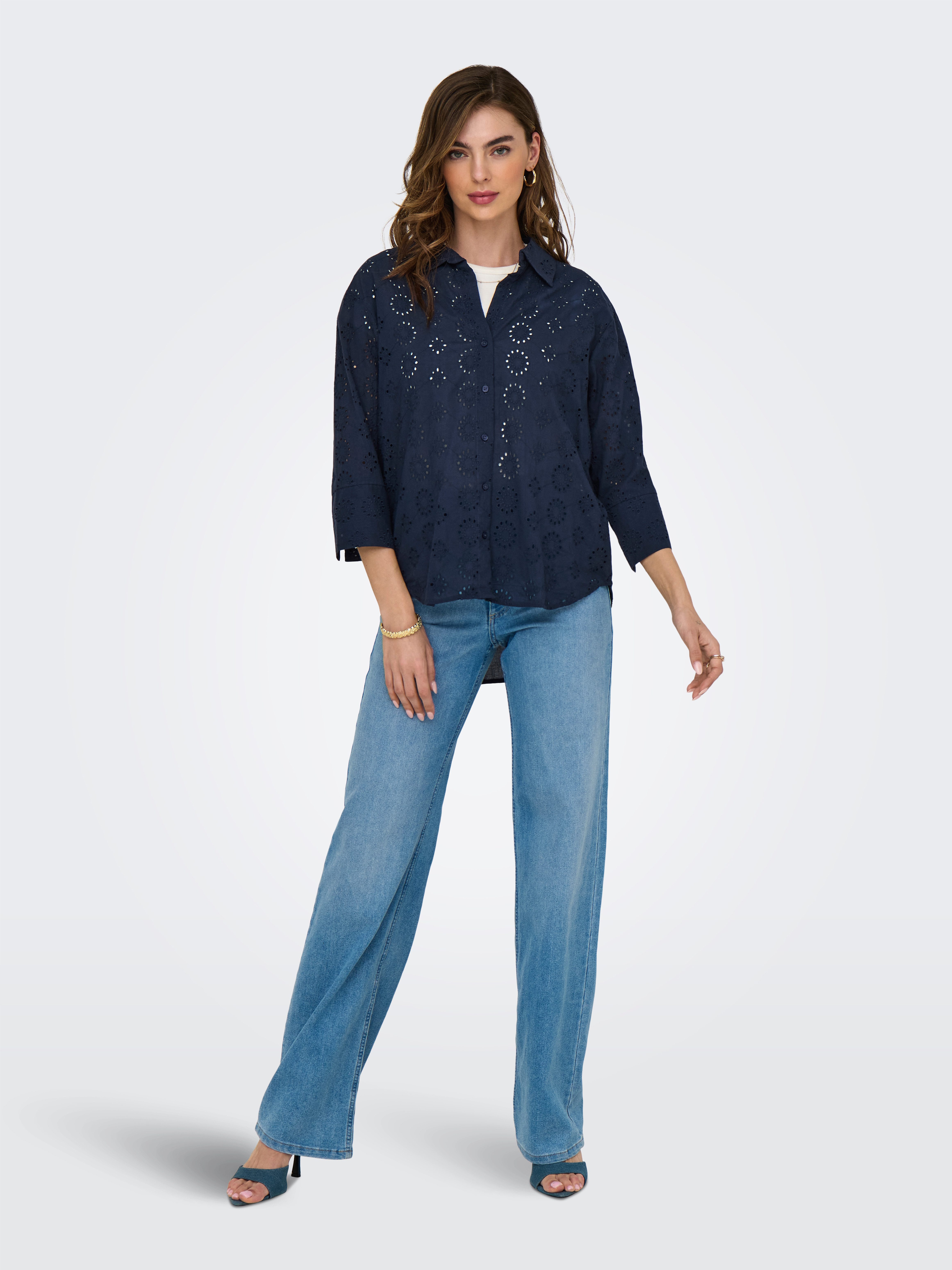 JDY Hemdbluse JDYTALLIE 3/4 LONG SHIRT WVN NOOS mit Lochstickerei-Detail