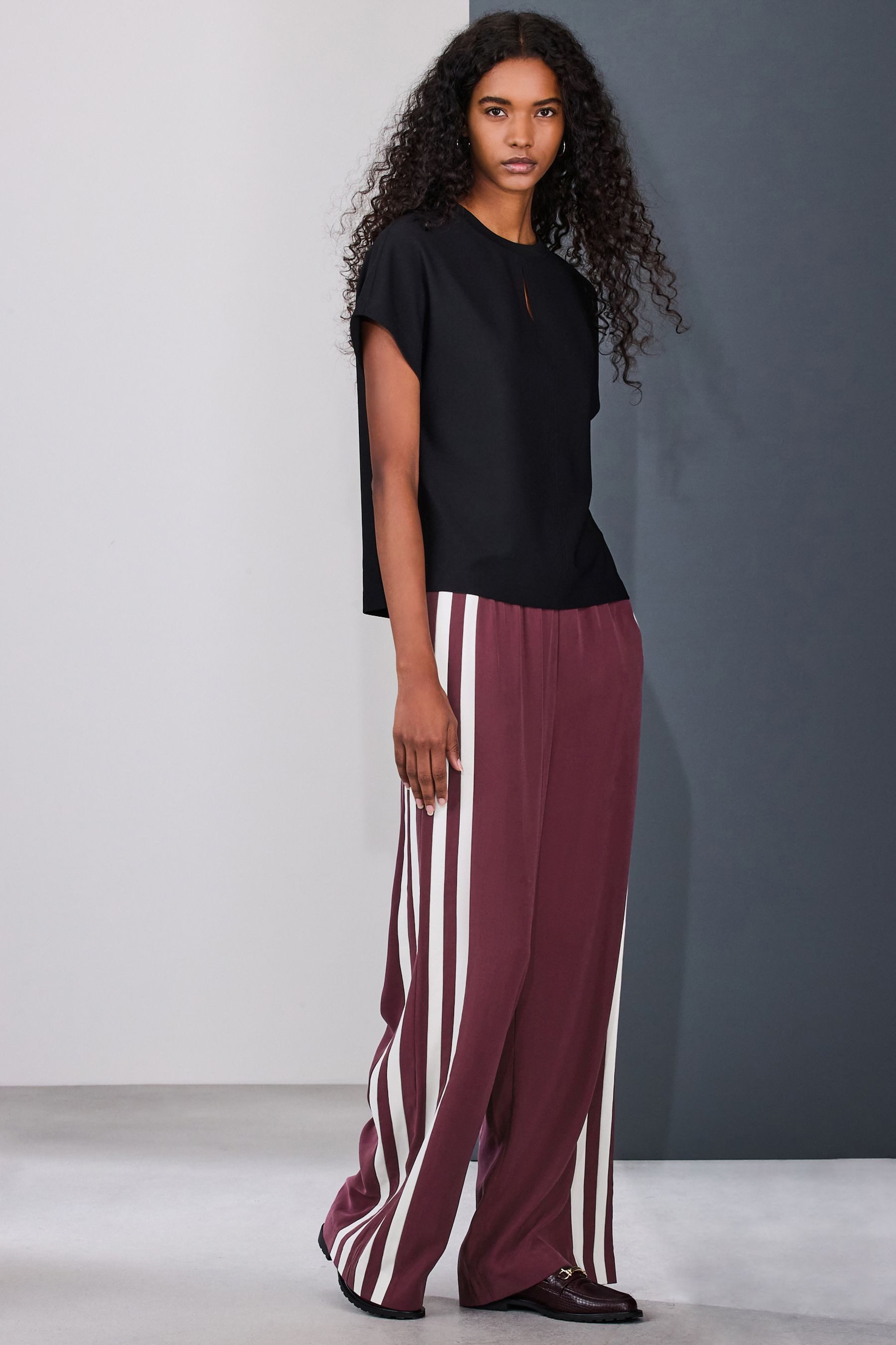 Next Palazzohose Hose mit weitem Bein und seitlichen Streifen (1-tlg)