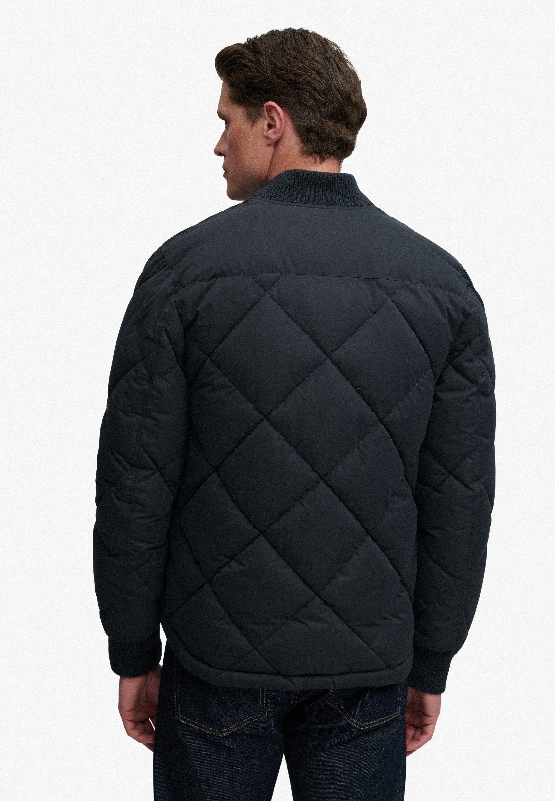Superdry Steppjacke DIAMOND QUILT JACKET Regular Fit, mit Reißverschluss, aus Polyester und Kunstfaser