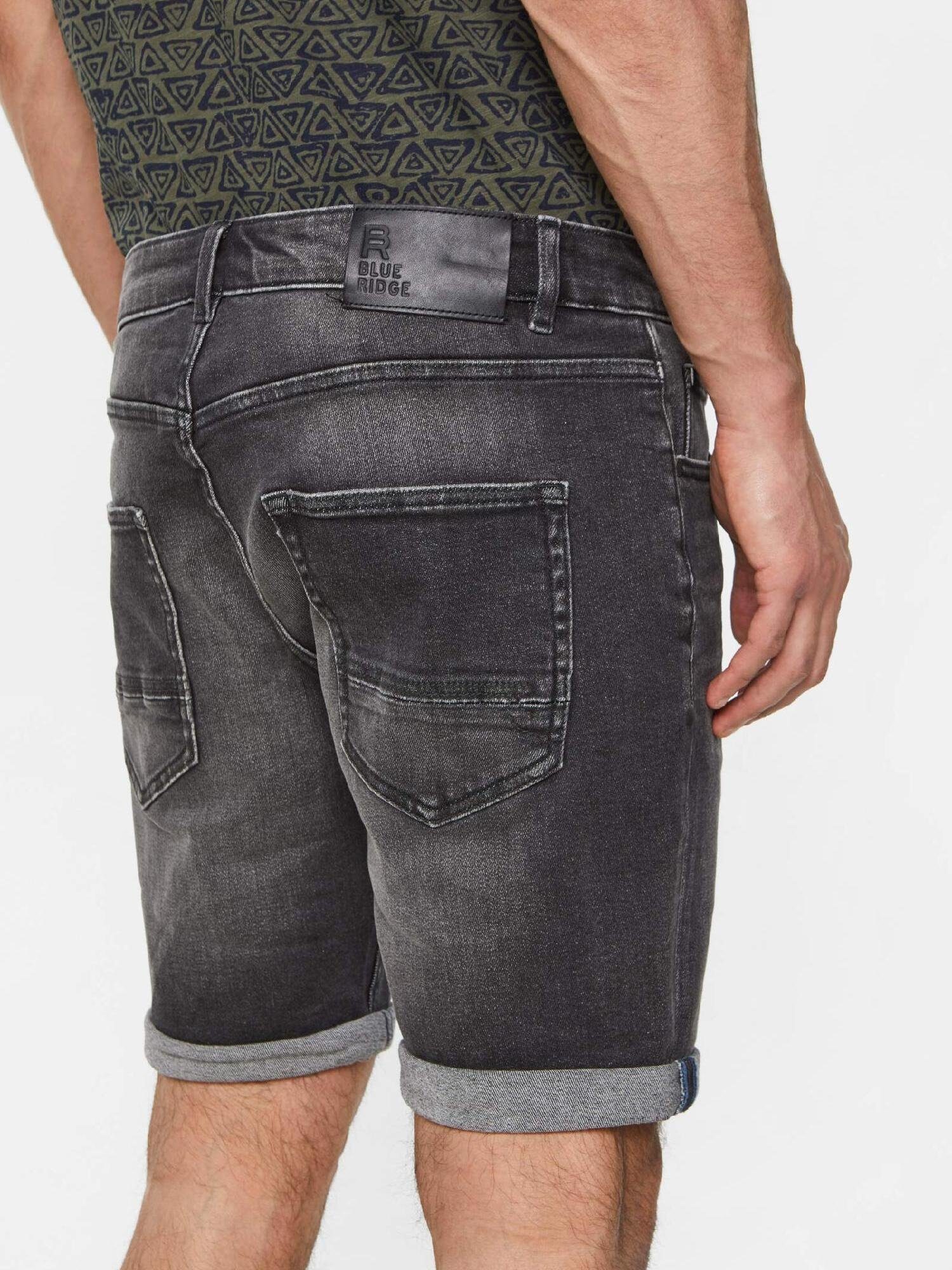 Fashion WE Schwarz (1-tlg) Shorts