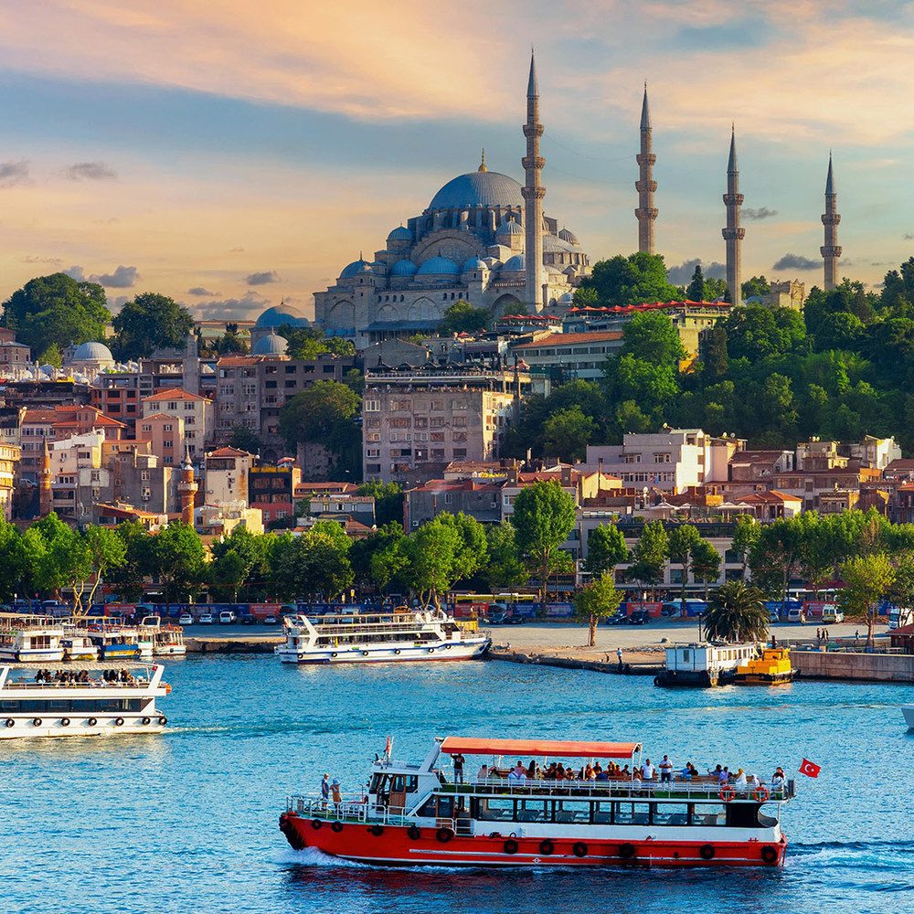 Jochen Schweizer Erlebnisgutschein Kurzurlaub Istanbul für 2 (3 Nächte) mit Blauer Moschee & Bosporus-Boo, Istanbul entdecken: Magie zwischen Orient und Okzident