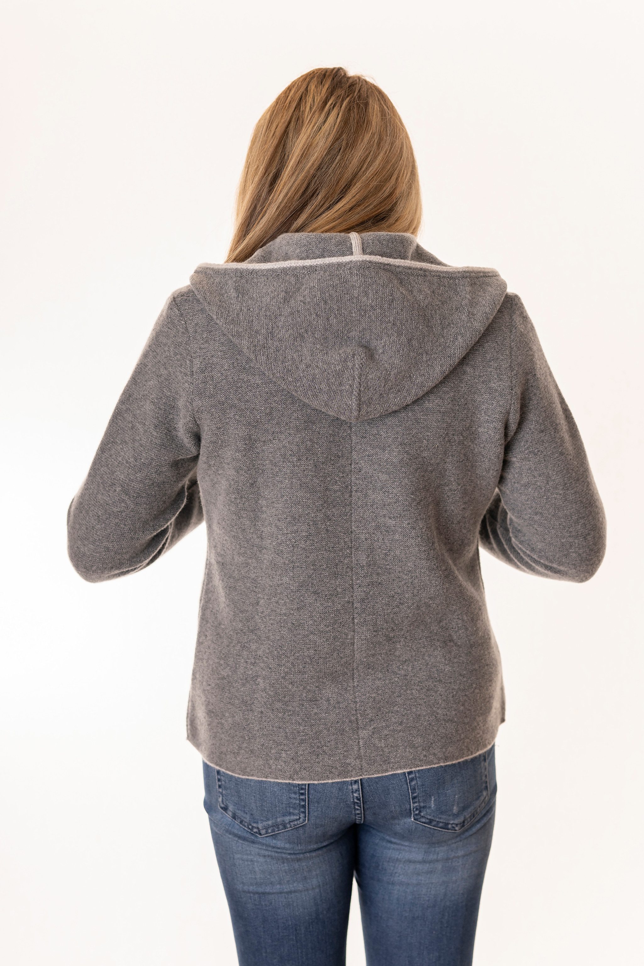 Pezzo D'oro Trachtenstrickjacke Trachtencardigan mit Kapuze aus reiner Merinowolle graumeliert