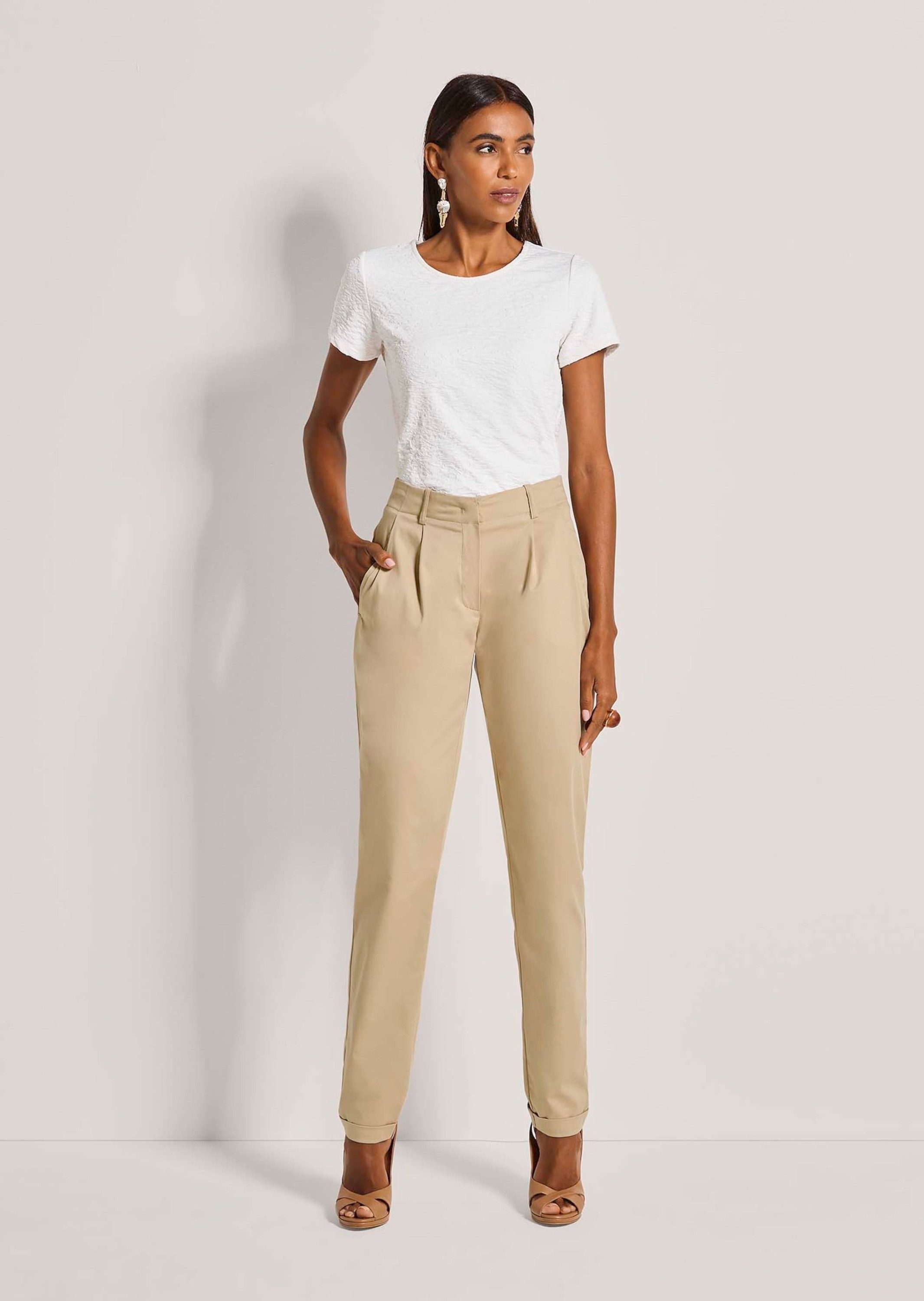 MADELEINE Chinos Elegante Stoffhose mit Bundfalte Jerseyhose mit Formbund, Gürtelschlaufen, Taschen und Knöchellänge