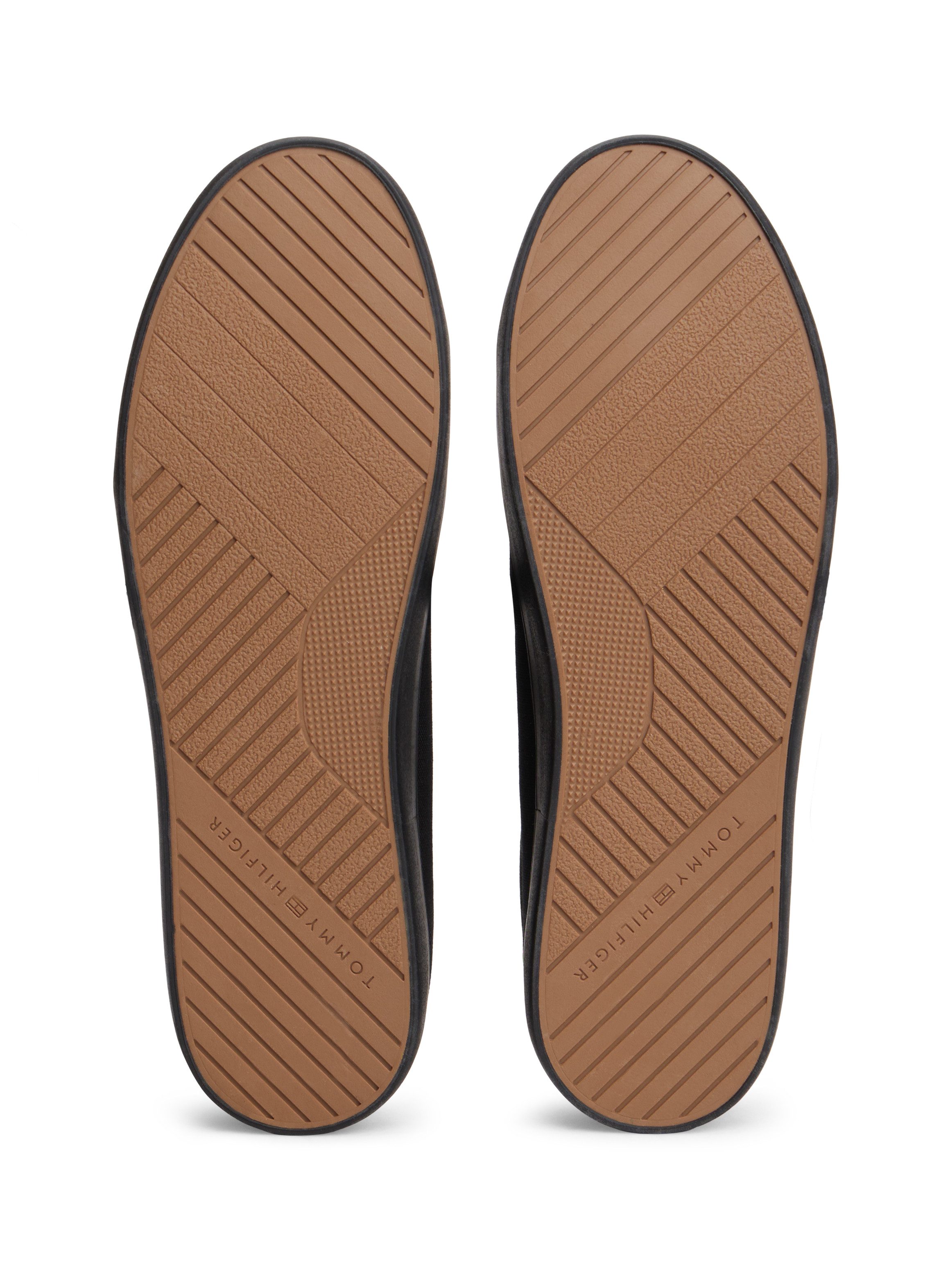 Tommy Hilfiger HARLEM CORE II CVS Sneaker Freizeitschuh, Halbschuh, Schnürer mit Logo-Aufnäher an der Schuhzunge
