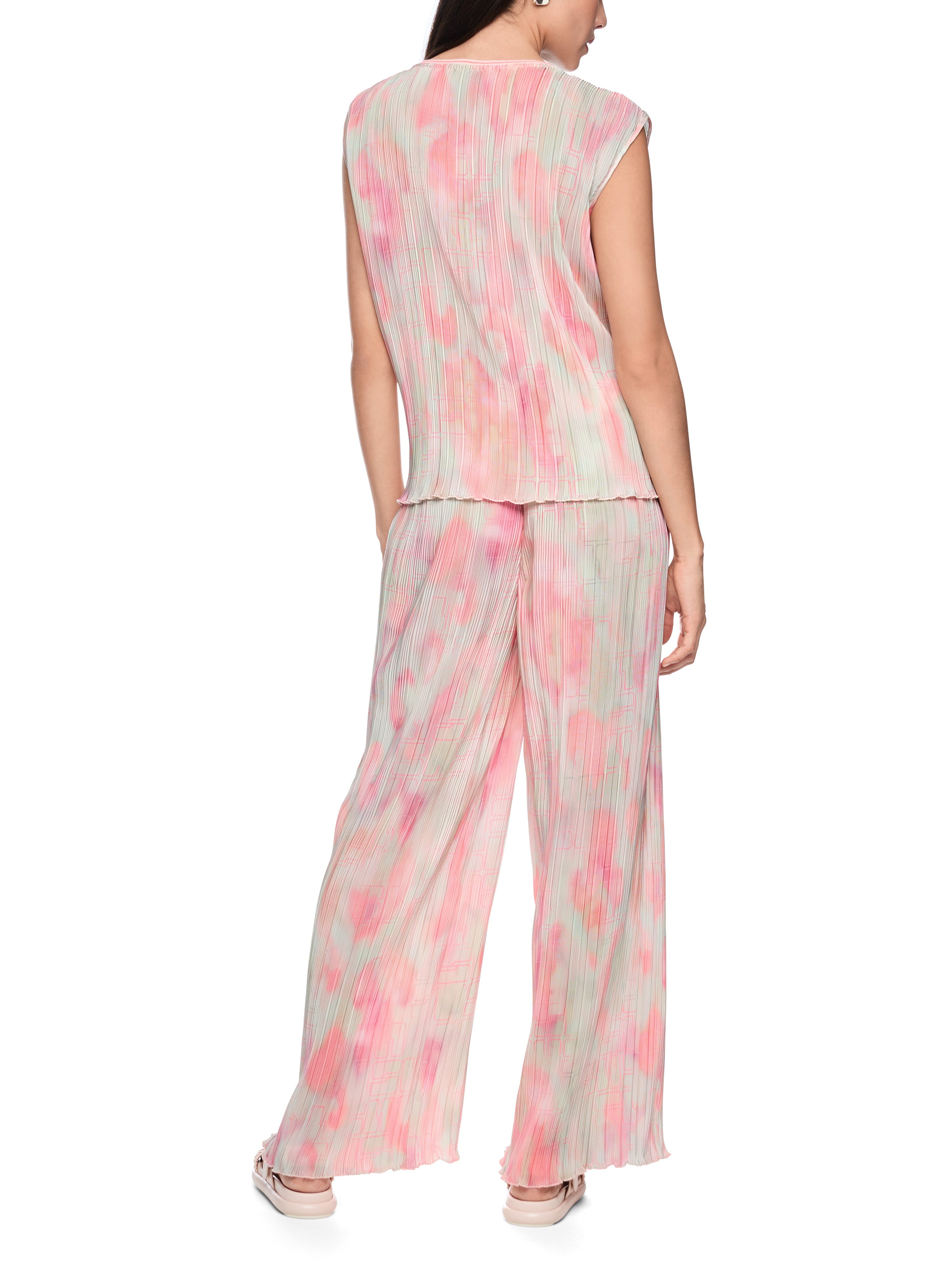 Marc Cain Blusentop Mindful Moving Premium Damenmode ärmellos, Plissee