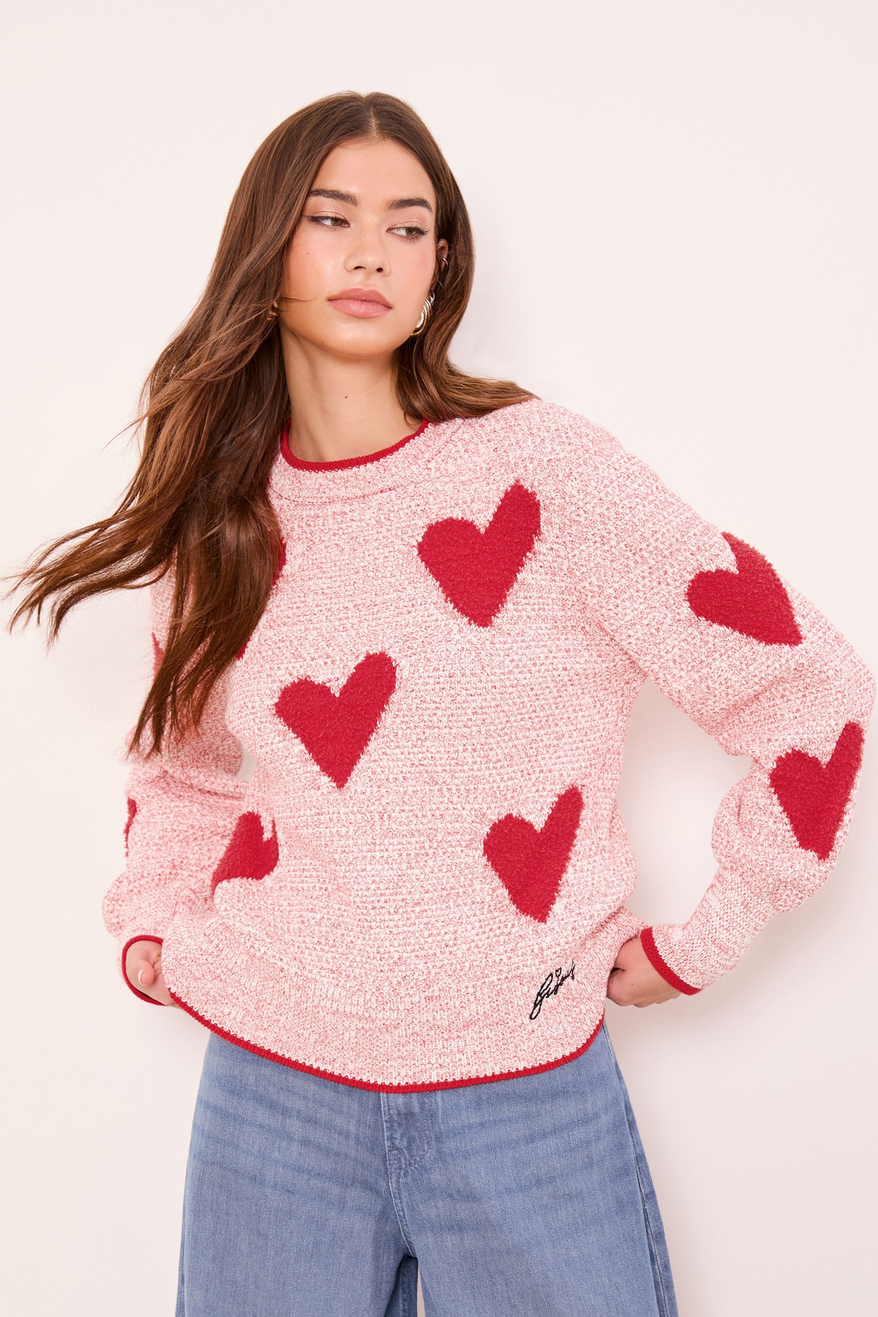 Strickpullover Lipsy Strickpullover mit gesticktem Herzmotiv