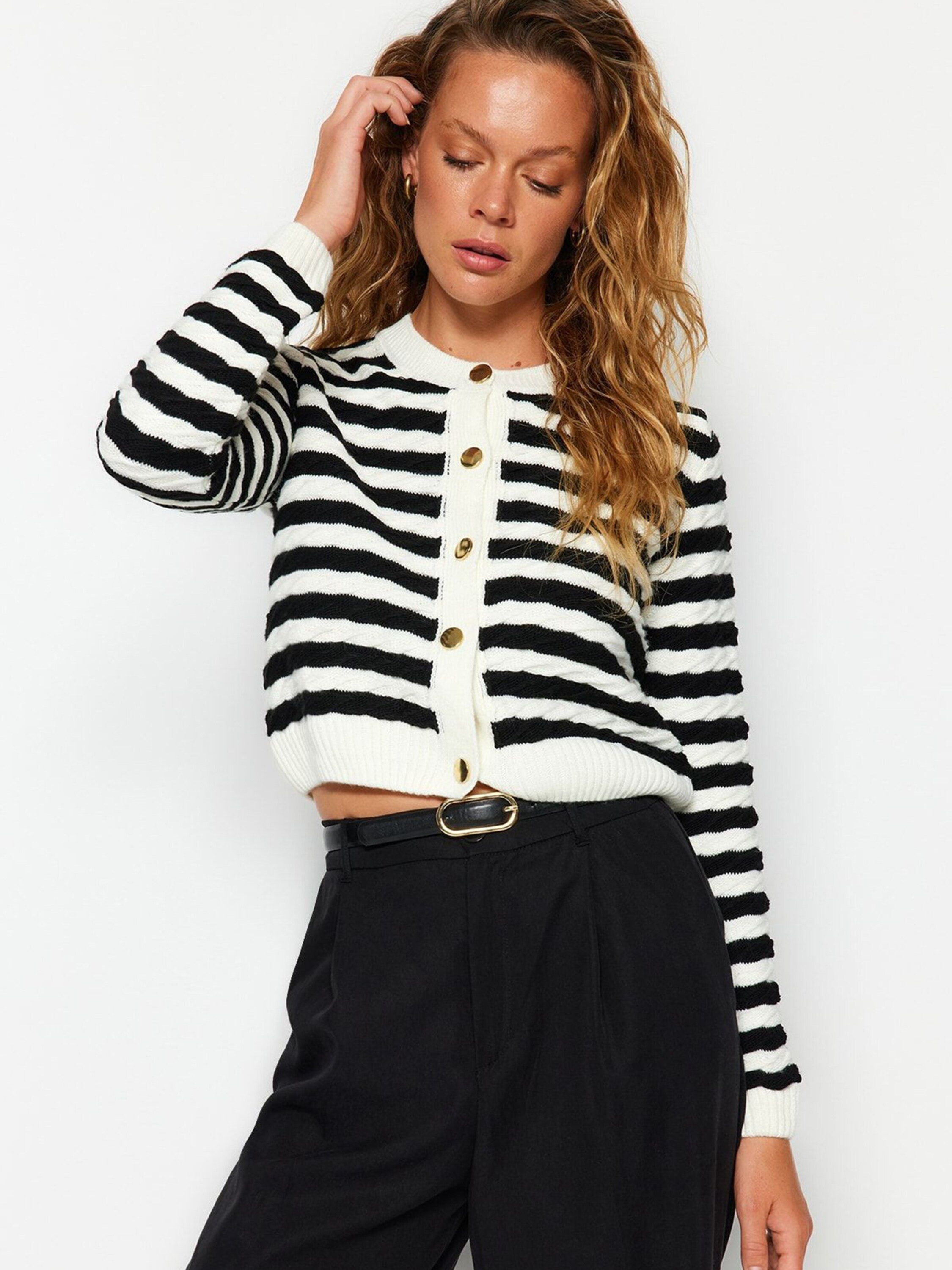 Trendyol Strickjacke (1-tlg) Plain/ohne Details günstig online kaufen