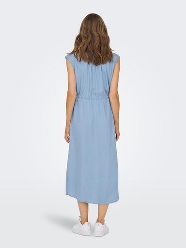 ONLY Jeanskleid ONLPEMA SL BELT DNM DRESS QYT, Locker geschnitten mit  Taillengürtel