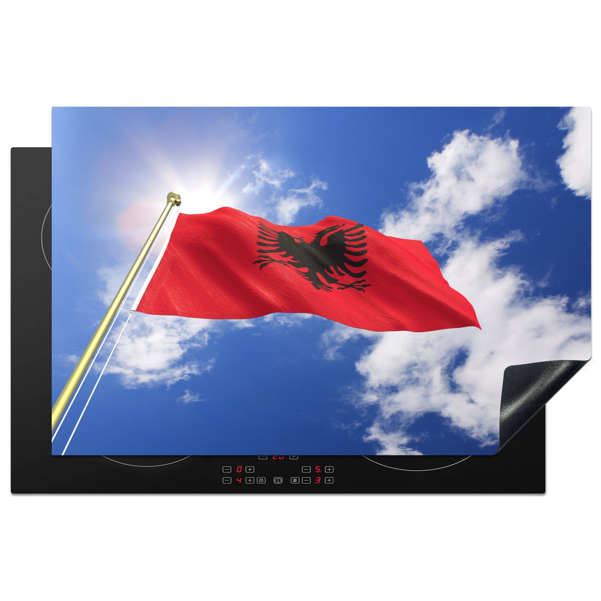 MuchoWow Herdblende-/Abdeckplatte Flagge von Albanien mit blauem Himmel, Vinyl, (1 tlg), 81x52 cm, Induktionskochfeld Schutz für die küche, Ceranfeldabdeckung