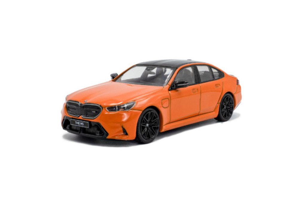 Solido Modellauto BMW G90 M5 Sedan 2024 fire orange, Maßstab 1:43