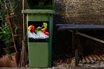 MuchoWow Wandsticker Paprika - Schwarz - Gemüse - Wasser - Blatt (1 St), Mülleimer-aufkleber, Mülltonne, Sticker, Container, Abfalbehälter