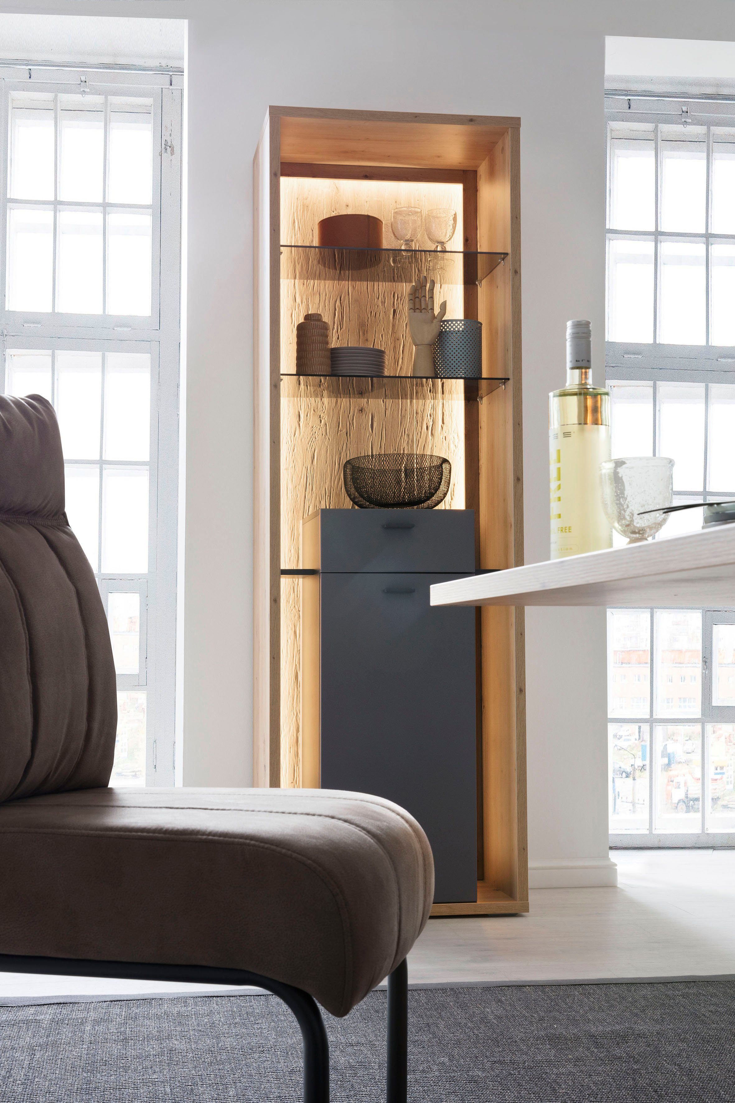 MCA furniture Vitrine »Lizzano« moderner Landhausstil, Wohnzimmerschrank  mit 3-D Rückwand, wahlweise mit Beleuchtung online kaufen | OTTO