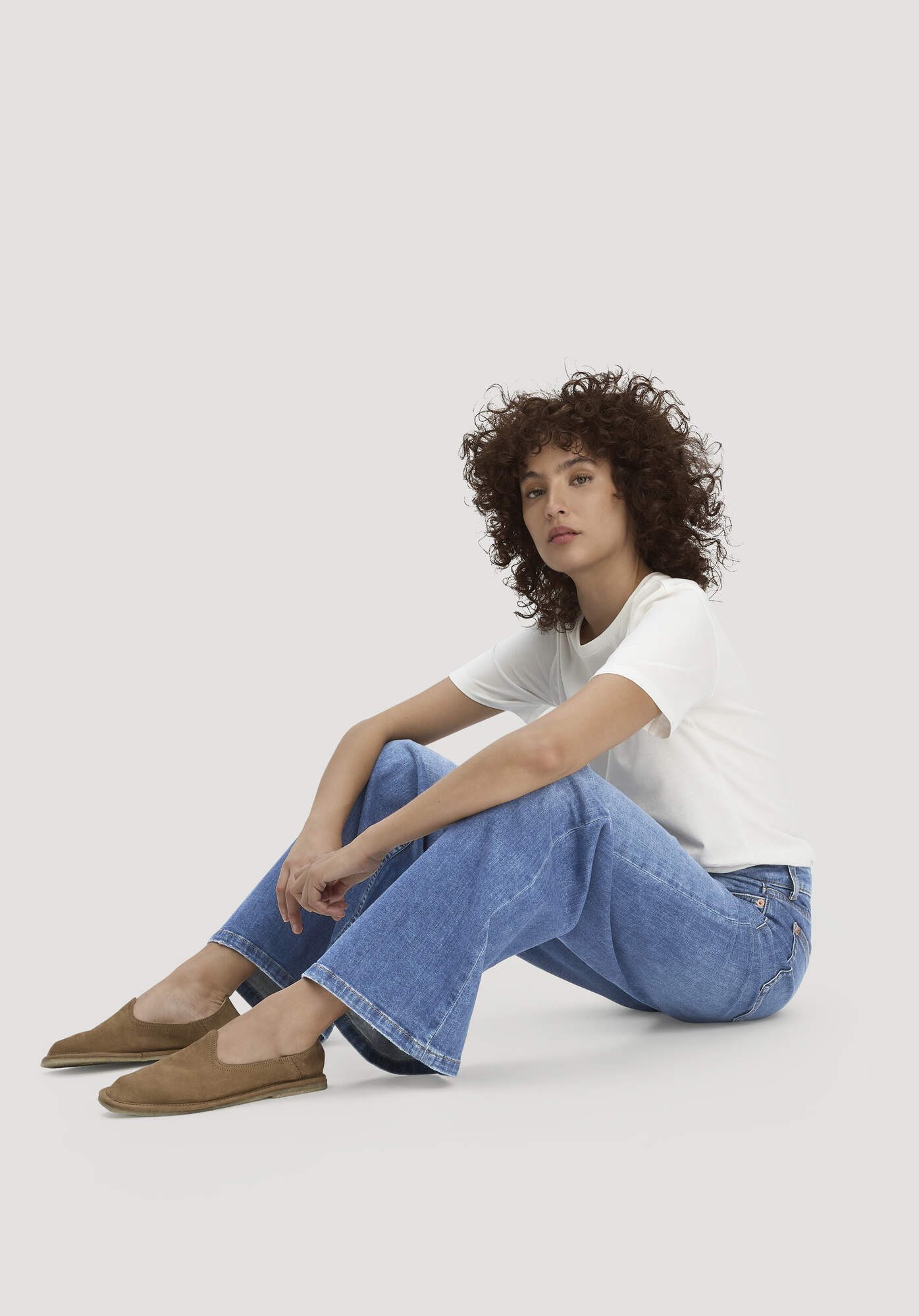 Hessnatur Bequeme Jeans ALVA High Rise Wide Leg aus Bio-Denim (1-tlg) ALVA High Rise Wide Leg aus Bio-Denim