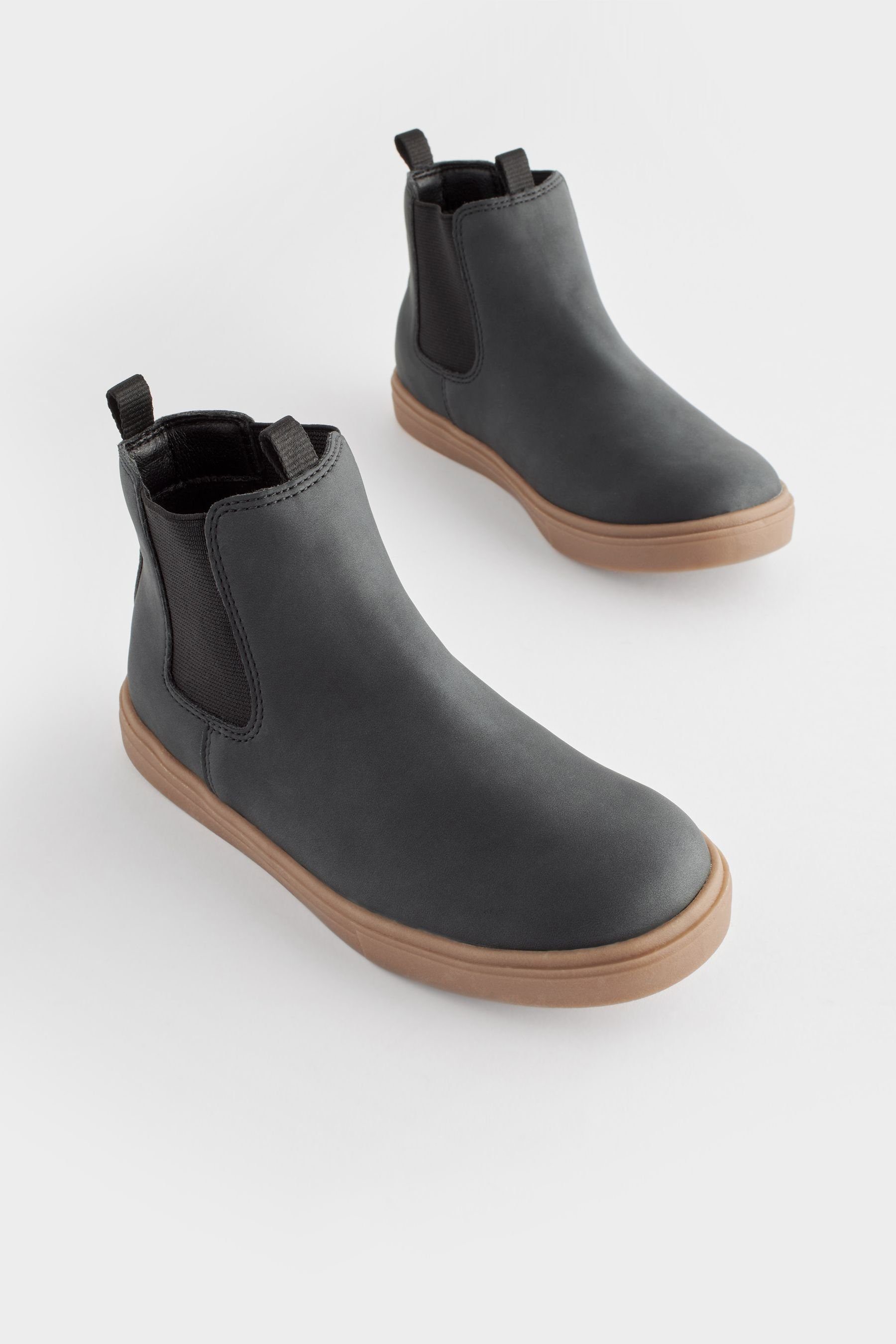Next Chelsea-Stiefel mit dicker Sohle Chelseaboots (1-tlg)