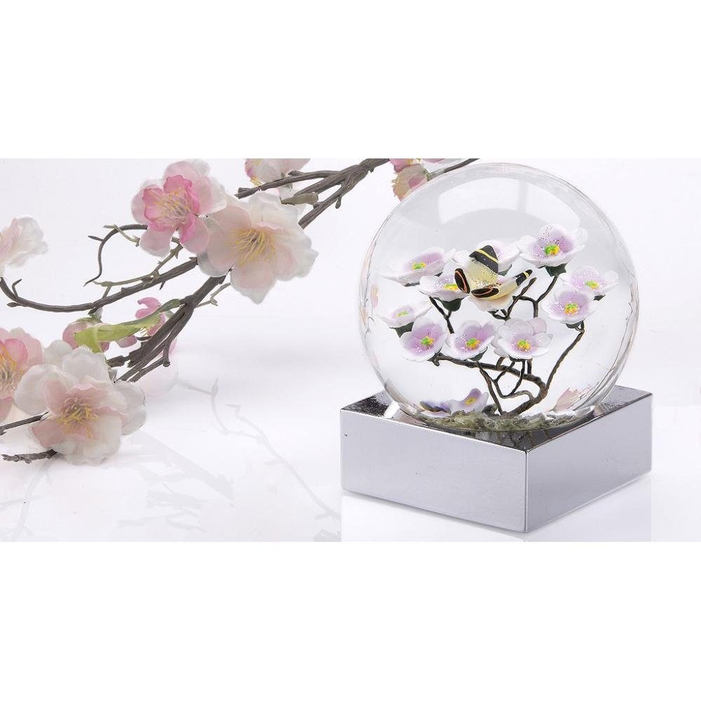 Schmetterling Ast Skulptur Snow Cool Globes auf Schneekugel