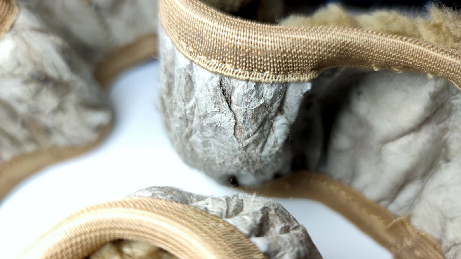 IWH Lambskin Steering Wheel Cover, Steering Wheel Rim Cover, Fur Steering Wheel Cover, 100% Genuine Lamb