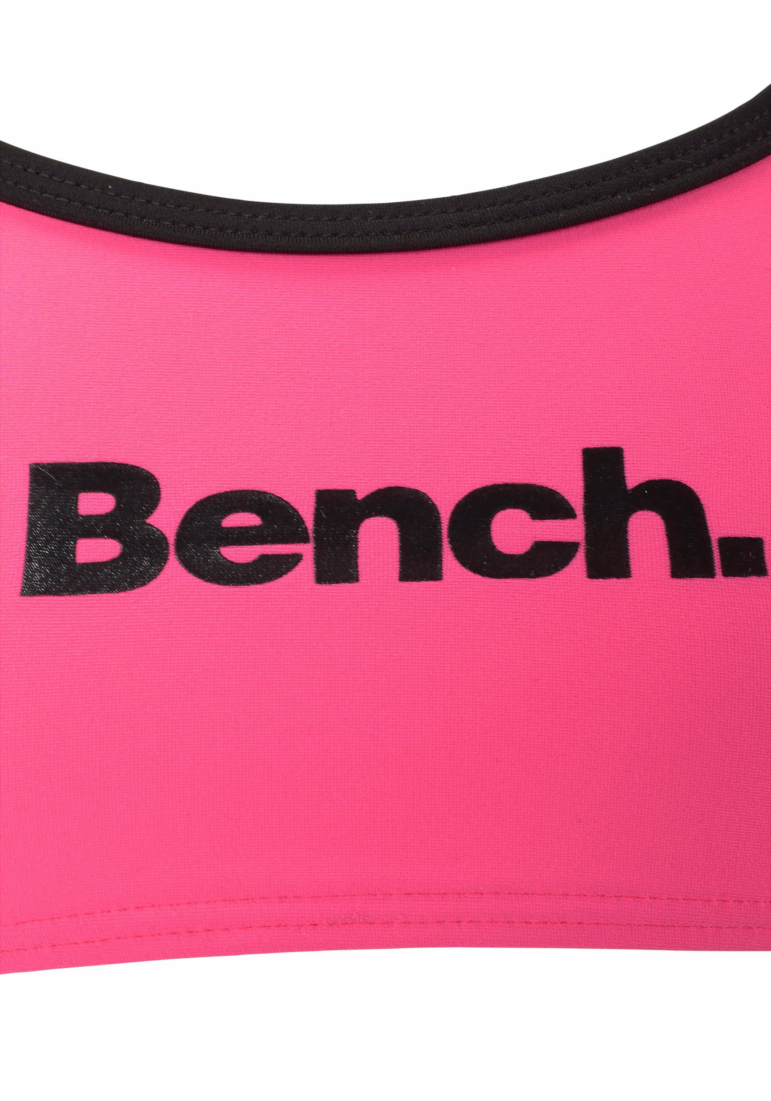 Bench. Bustier-Bikini mit pink-schwarz gekreuzten Trägern