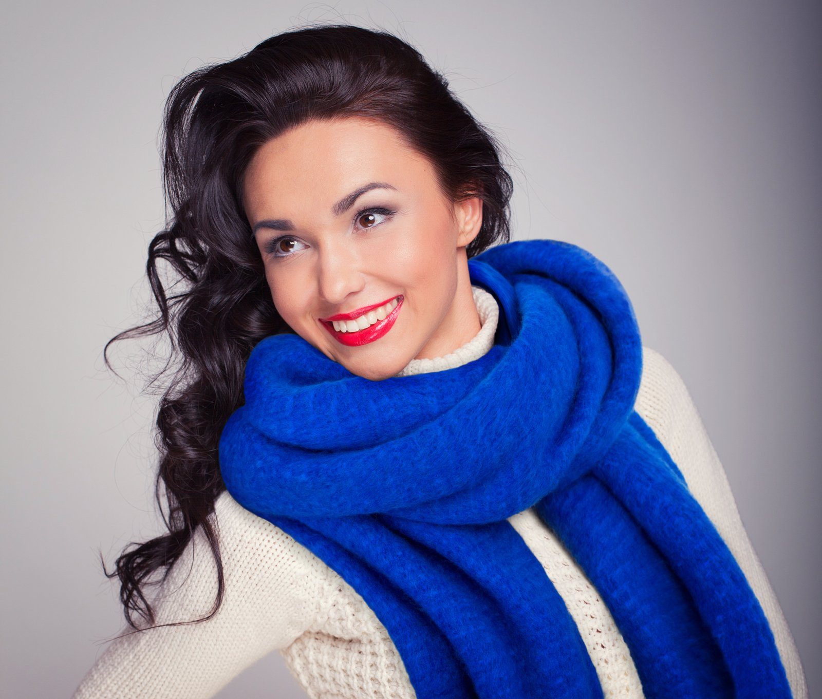 Mybeautyworld24 Xxl Schal Damen Xxl Winterschal Oversized Dunkelblau Damenschal Poncho Schal Kuschelig Weich Online Kaufen Otto