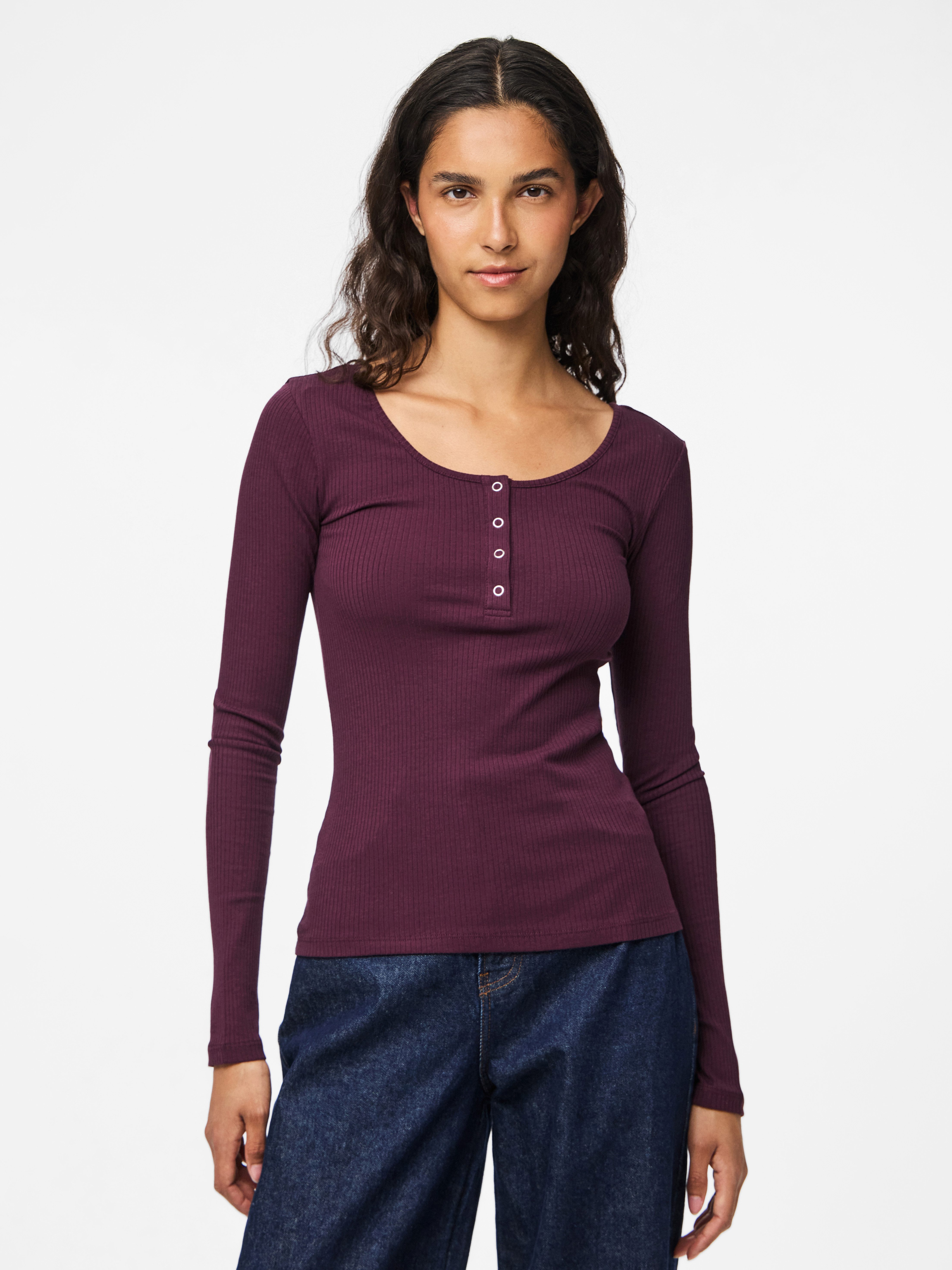 pieces Langarmshirt PCKITTE LS TOP NOOS BC Baumwollmischung, slim fit