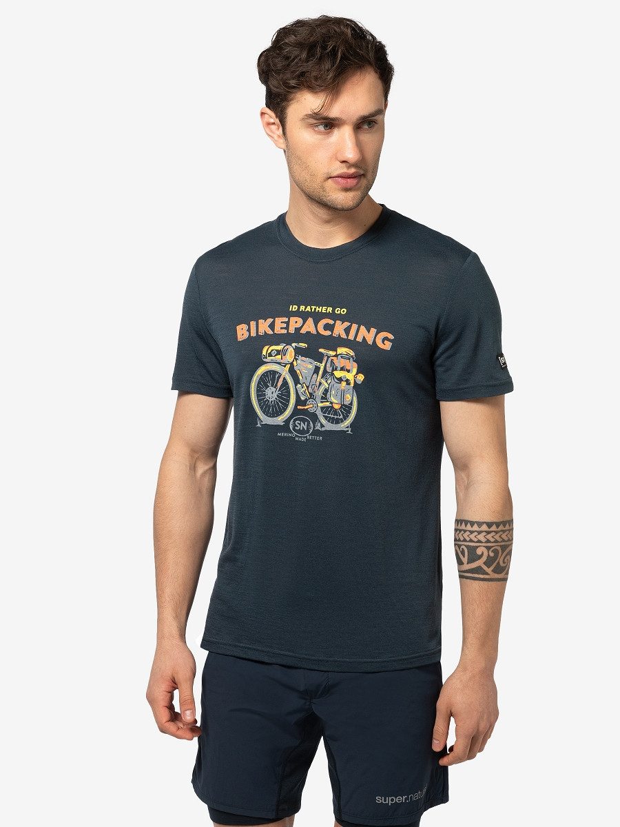 SUPER.NATURAL Print-Shirt für Herren aus Merino M BIKEPACKING TEE mit coolem Fahrrad Motiv