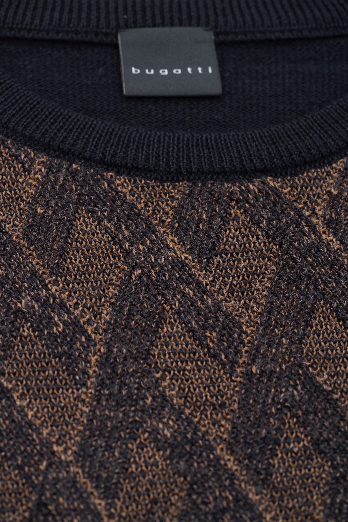 bugatti Strickpullover mit 2-farbigem Rautenmuster
