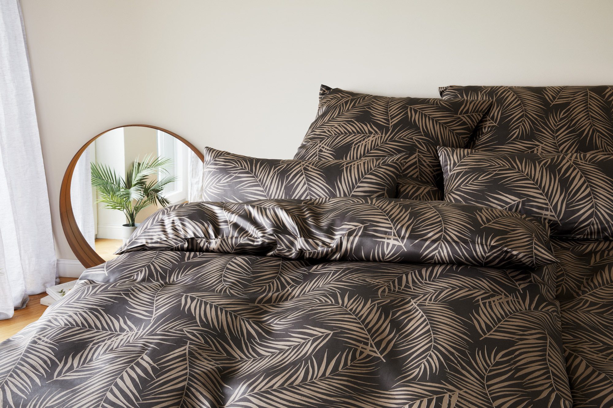 Elegante Bettwäsche Maison Leaves, Mako-Satin, 2 teilig, angenehmes Hautgefühl