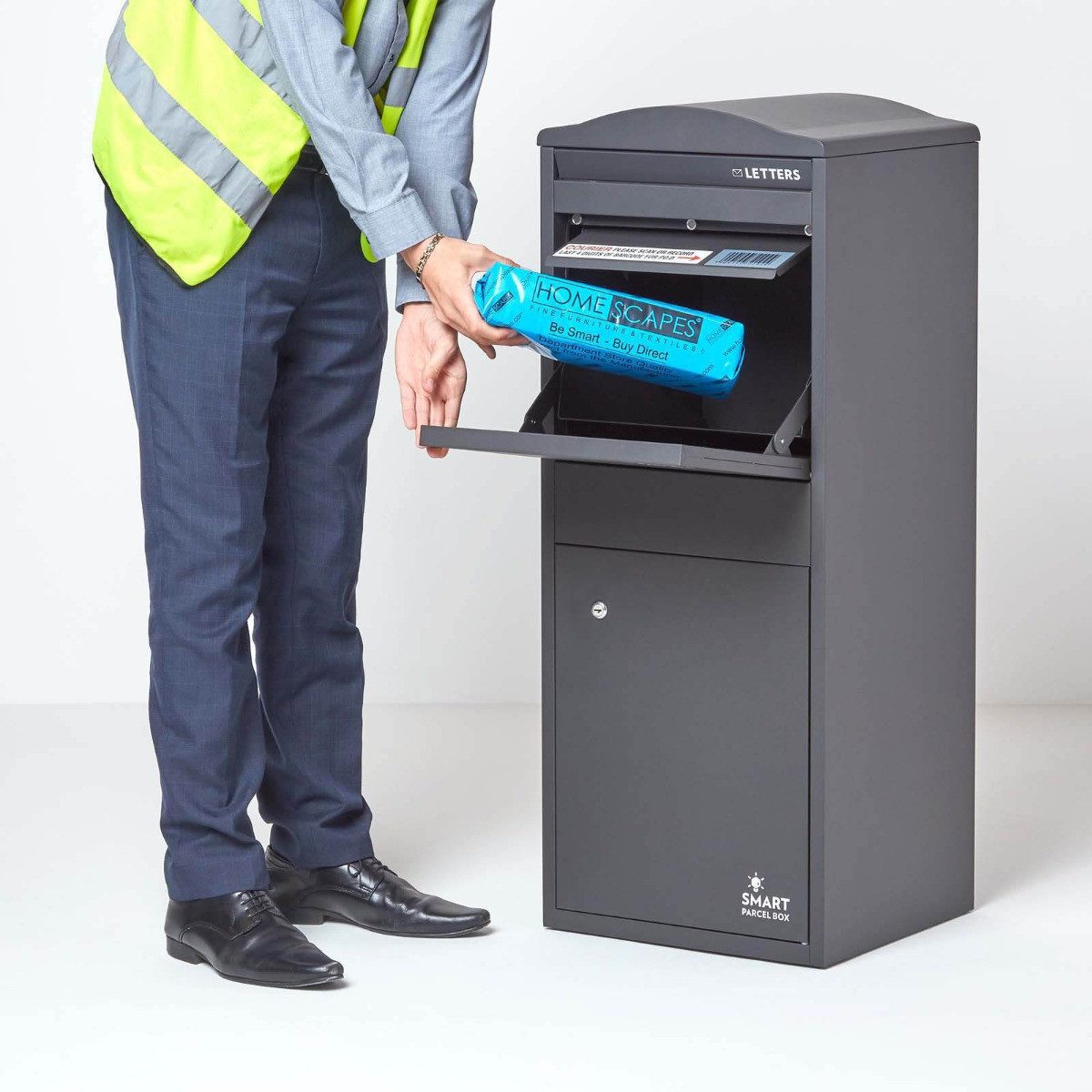 Smart Parcel Box Paketbriefkasten Großer Paketbriefkasten mit gebogenem Dach, Entnahme vorne, grau