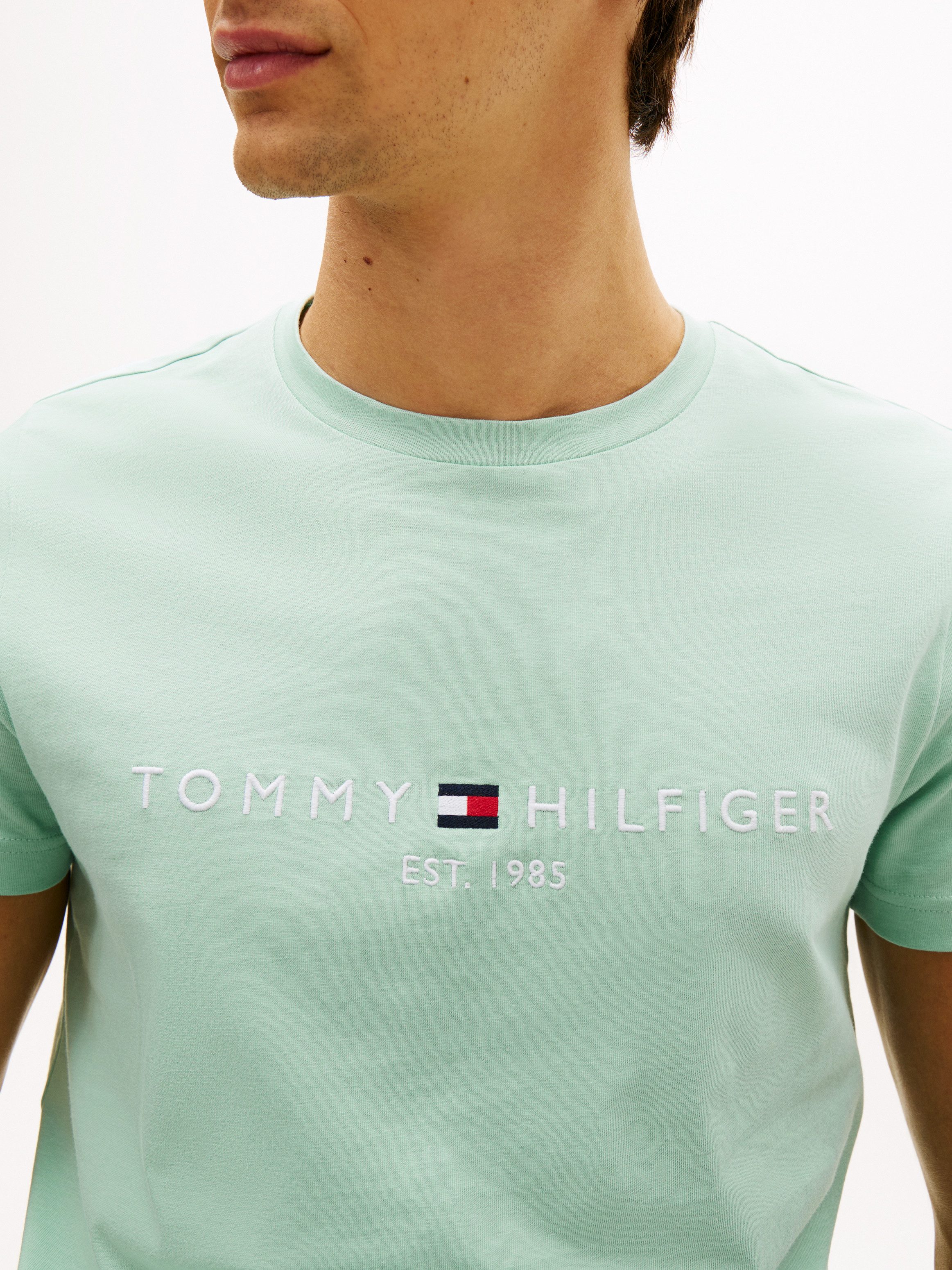 Tommy Hilfiger T-Shirt TOMMY LOGO aus reiner Baumwolle