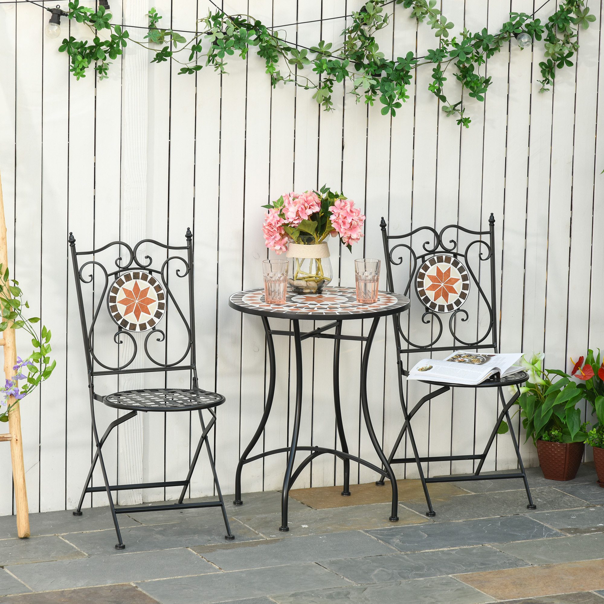 Outsunny Balkonset Garten Sitzgruppe mit Mosaiktisch faltbare Stühle Metall Mehrfarbing, (Essgruppe, 3-tlg., Gartenmöbel-Set), 1 Tisch+2 faltbare Stühle Terrasse Metall Mehrfarbing