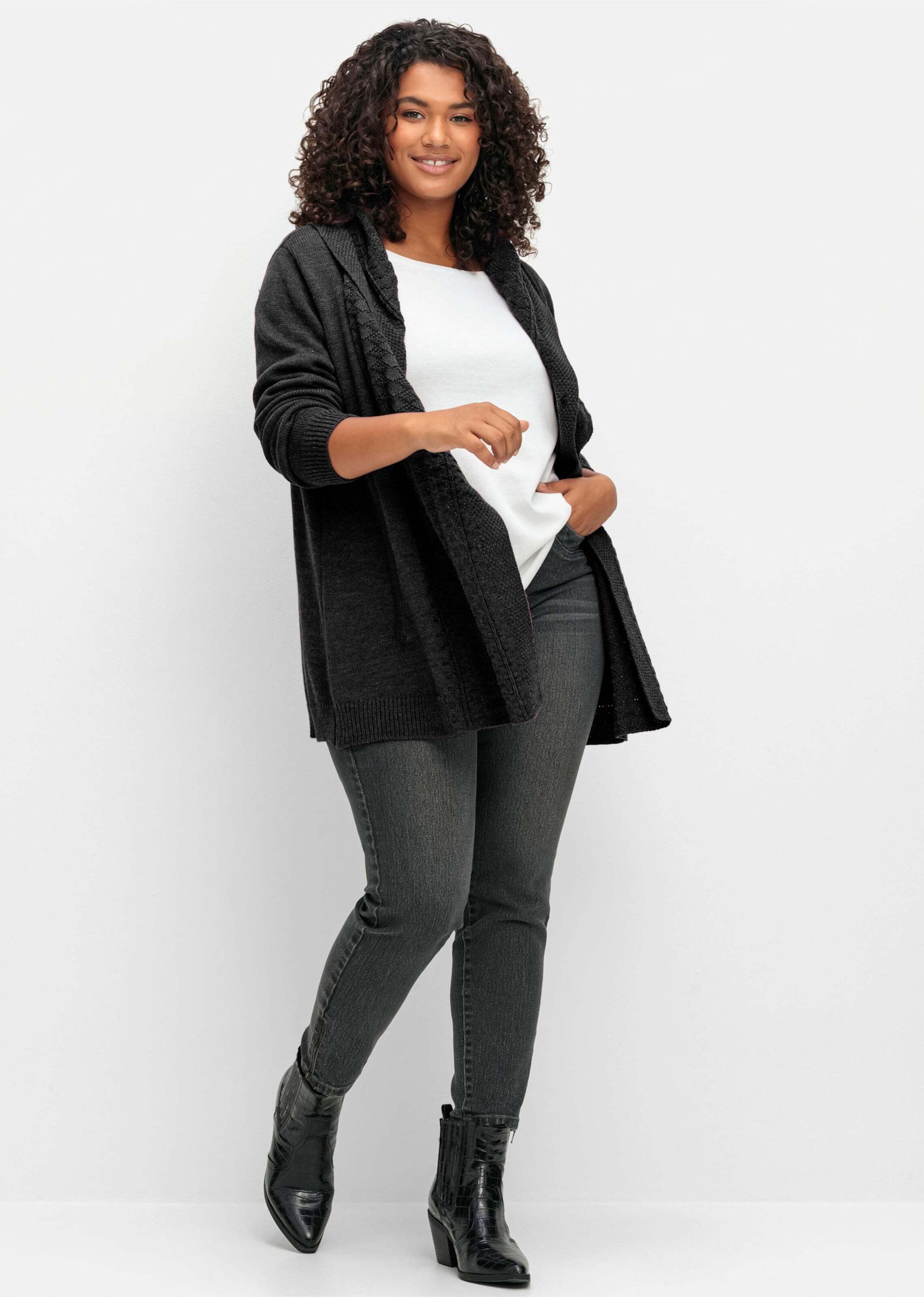 sheego by Joe Browns Strickjacke Cardigan Langarm mit Kapuze und Knopfverschluss