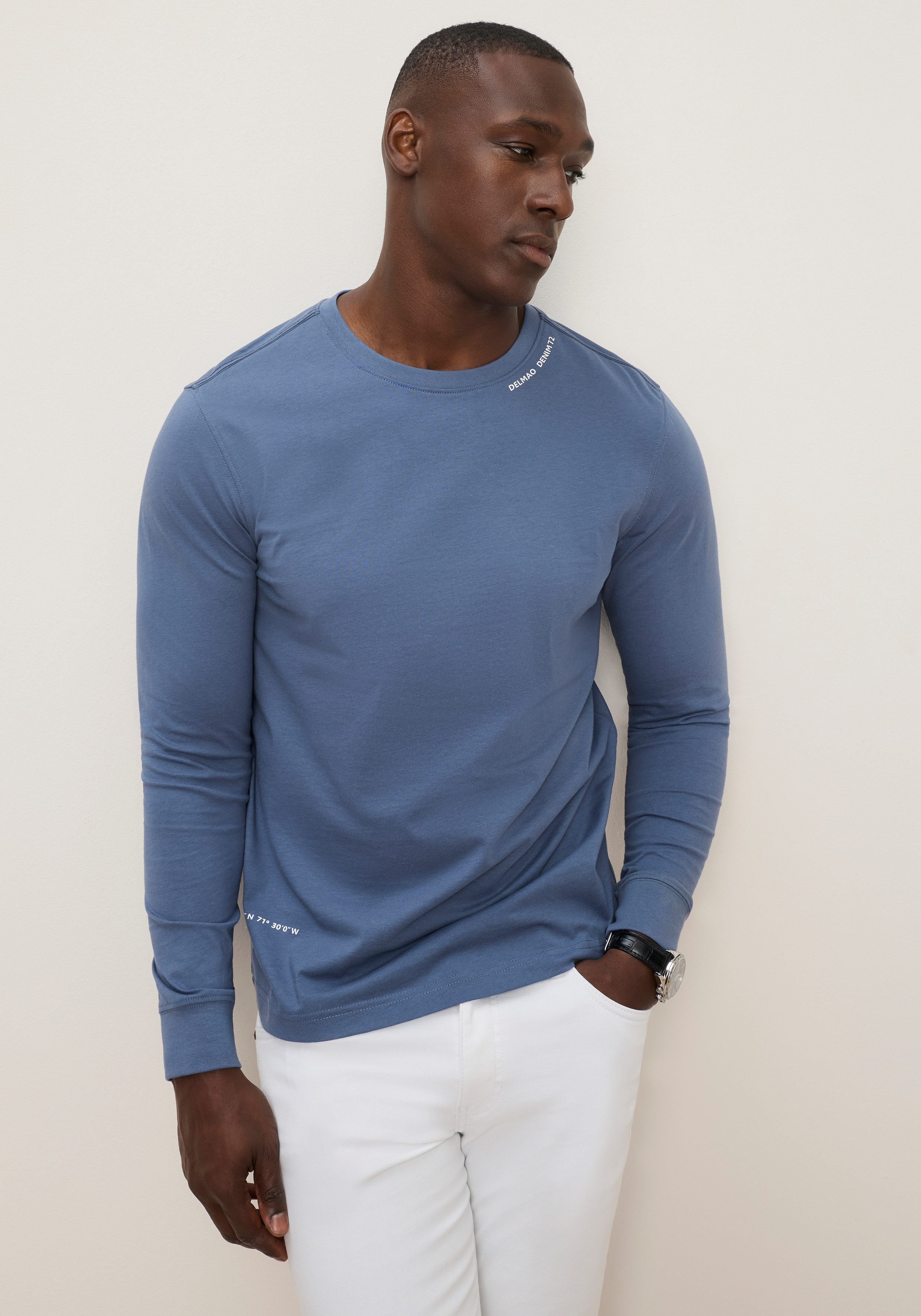 DELMAO Rundhalsshirt schmal geschnitten, mit Print, aus 100% Baumwolle. Reduzierter Preis € 14,99. Unverbindliche Preisempfehlung € 17,99, (€ 14,99 pro 1 Stk)