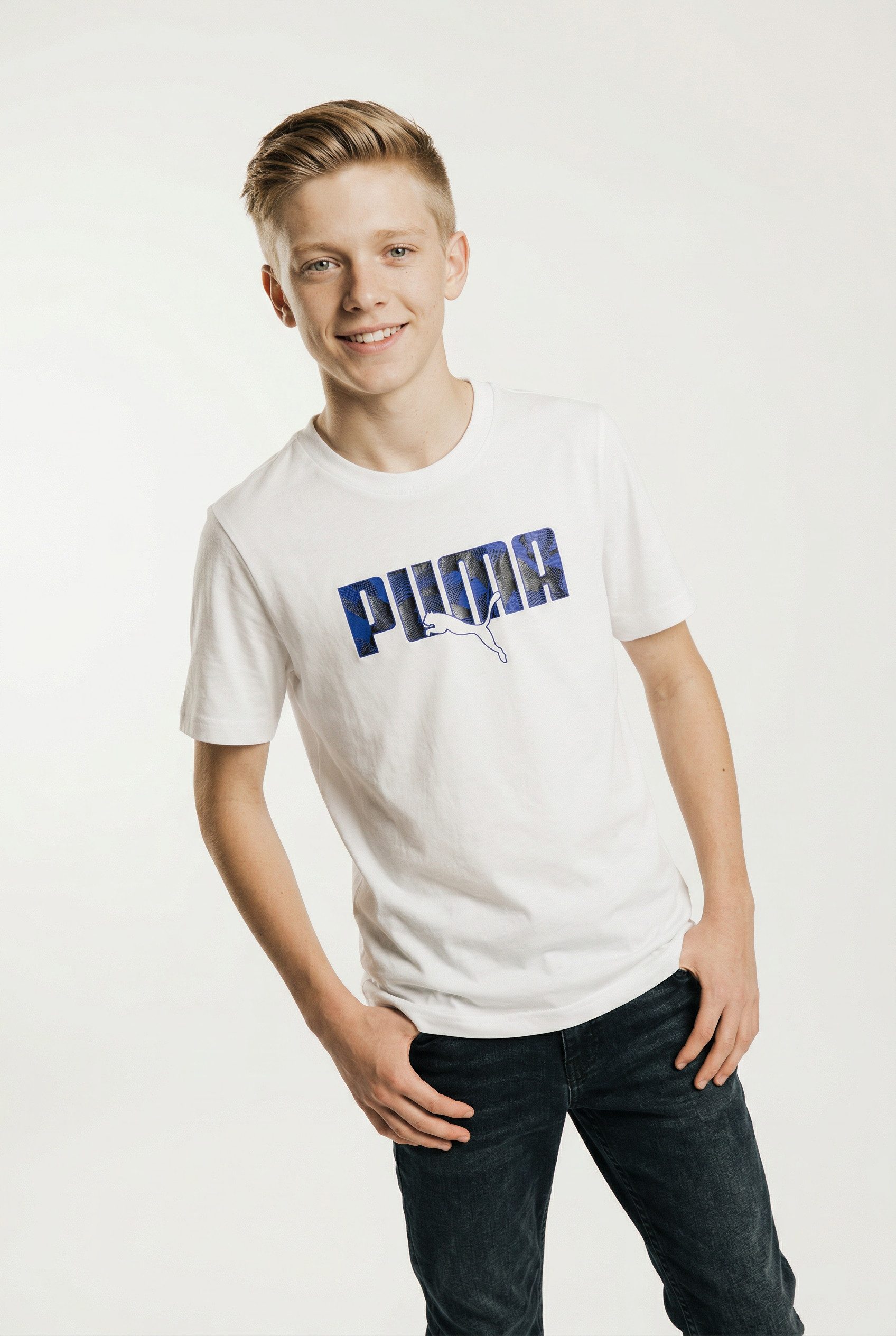 PUMA T-Shirt ESS LOGO LAB STORY 2 TEE B Regular Fit, Kurzarm, Rundhalsausschnitt, für Jugendliche