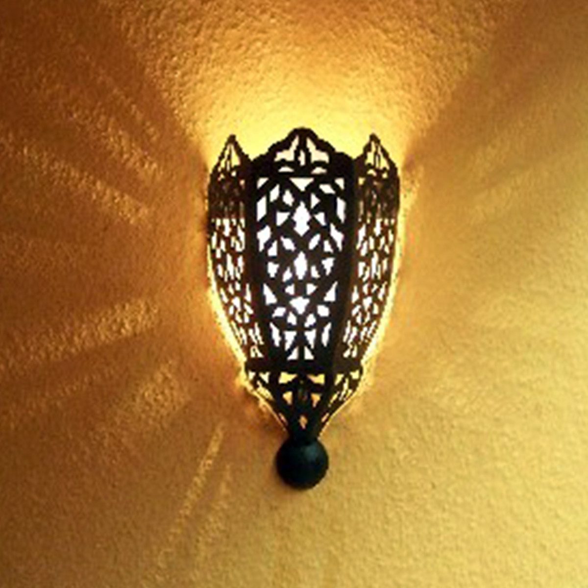 Marrakesch Orient & Mediterran Interior Wandleuchte Marokkanische Wandlampe Rida handgefertigt aus Metall in Schwarz 35 cm, Handarbeit