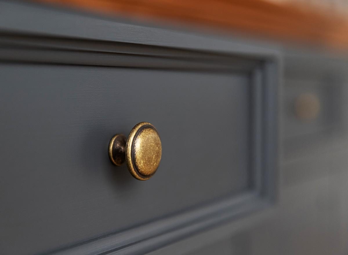 JVmoebel Anrichte Buffetkommode Schwarz aus Holz im Landhausstil mit bunten Füßen (1 St., Aktenschrank), Made in Europa