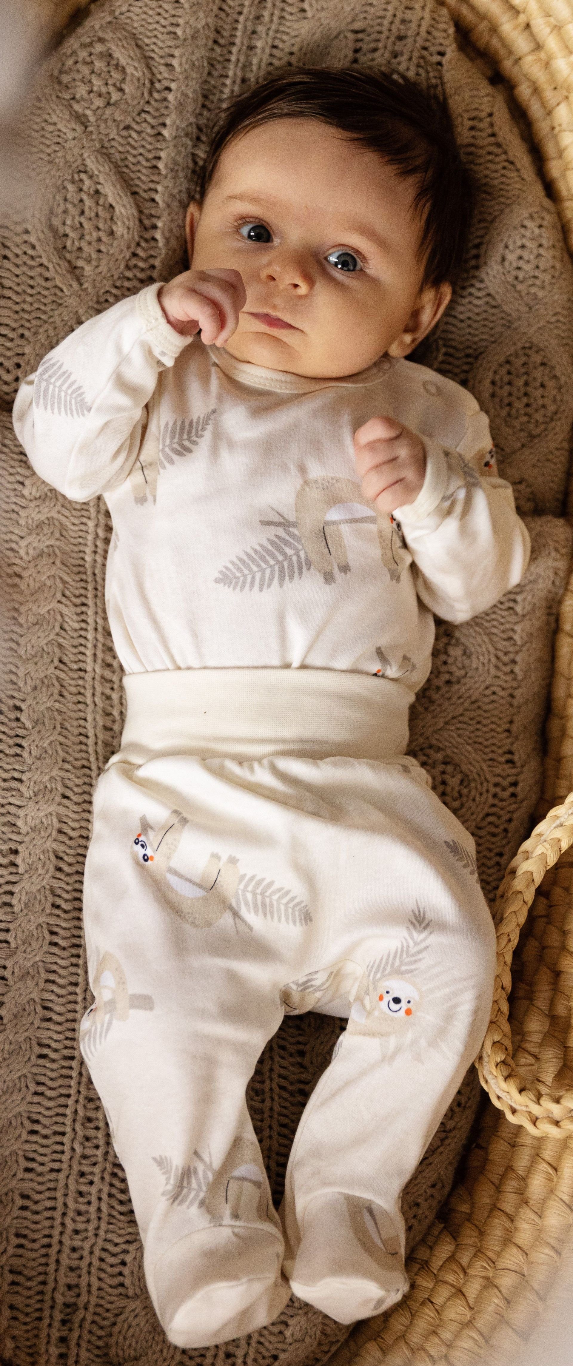 & Hose mit Neutral 3er-Pack) Stoffhose Baumwolle Neugeborene Fuß für Makoma Beige Baby Jungen Mädchen (3-tlg., 100%