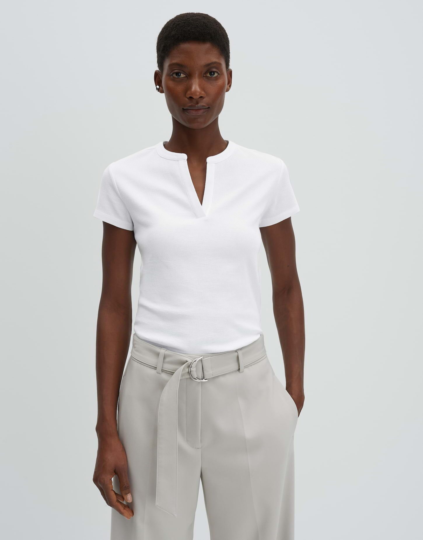 someday Kurzarmshirt Kleoh detail mit V-Ausschnitt Stehkragen, schmale Silhouette für cleanen Look