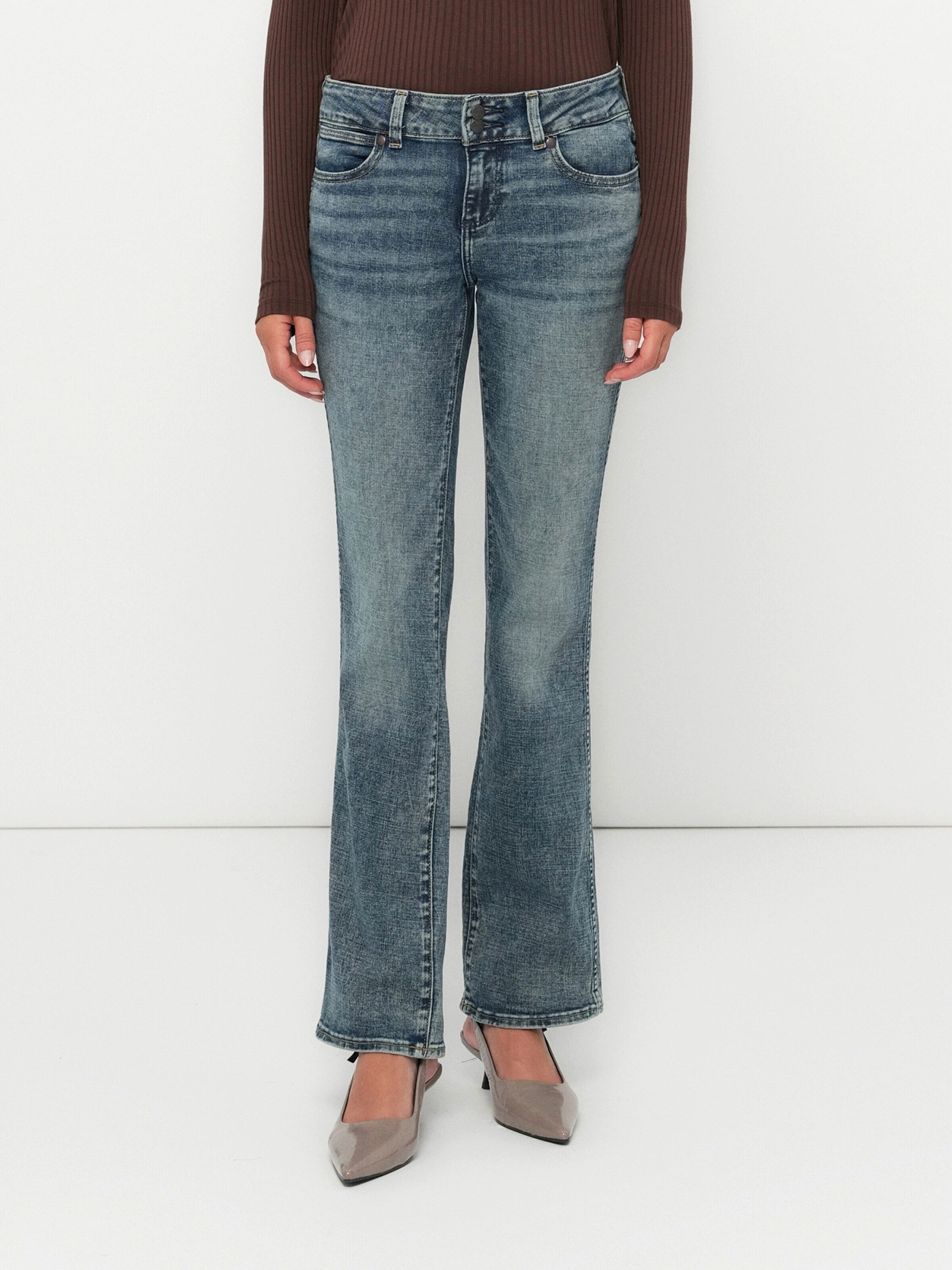 Wrangler Bootcut-Jeans LOW RISE BOLD BOOT (1-tlg) Plain/ohne Details