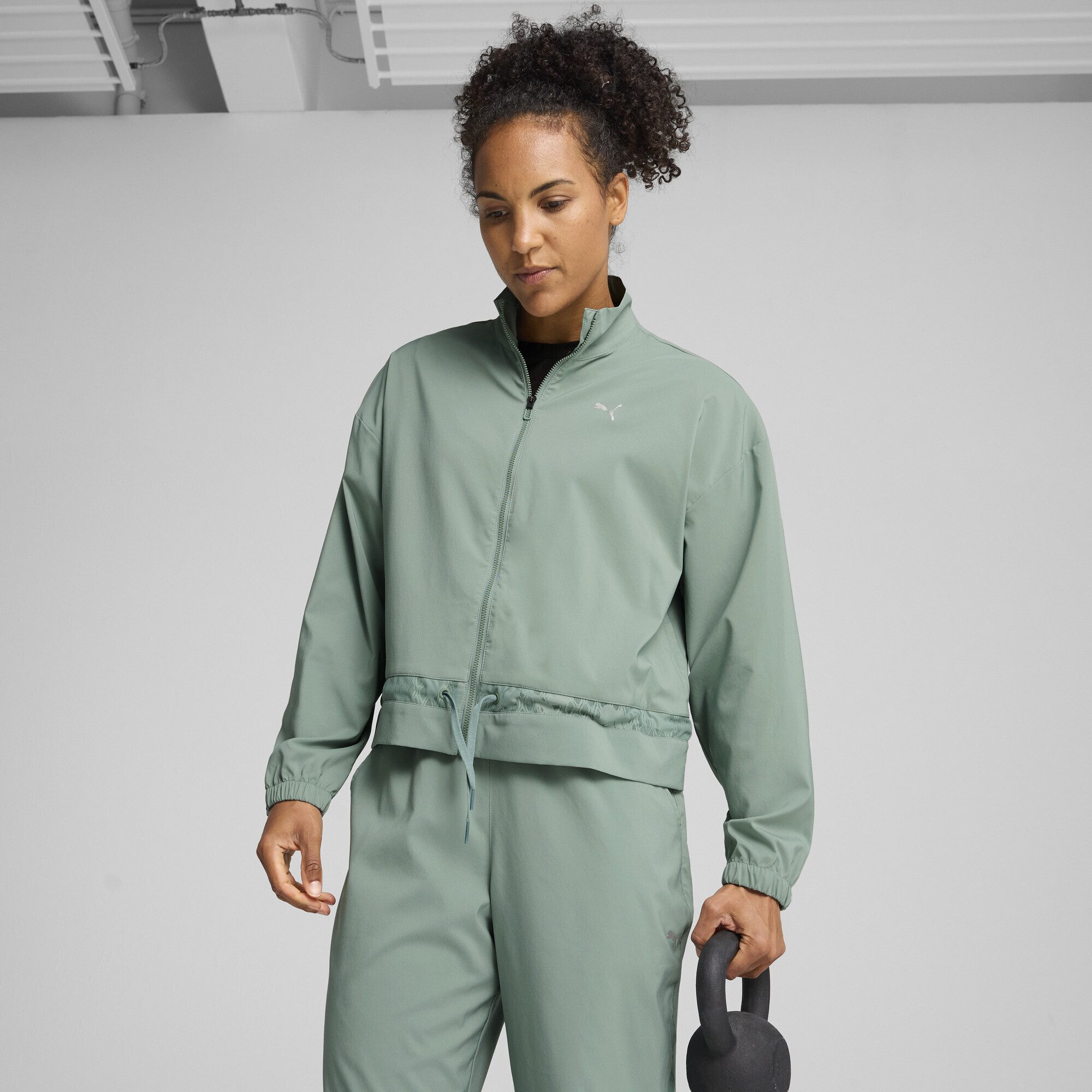 PUMA Trainingsjacke LACE Gewebte Jacke Damen günstig online kaufen