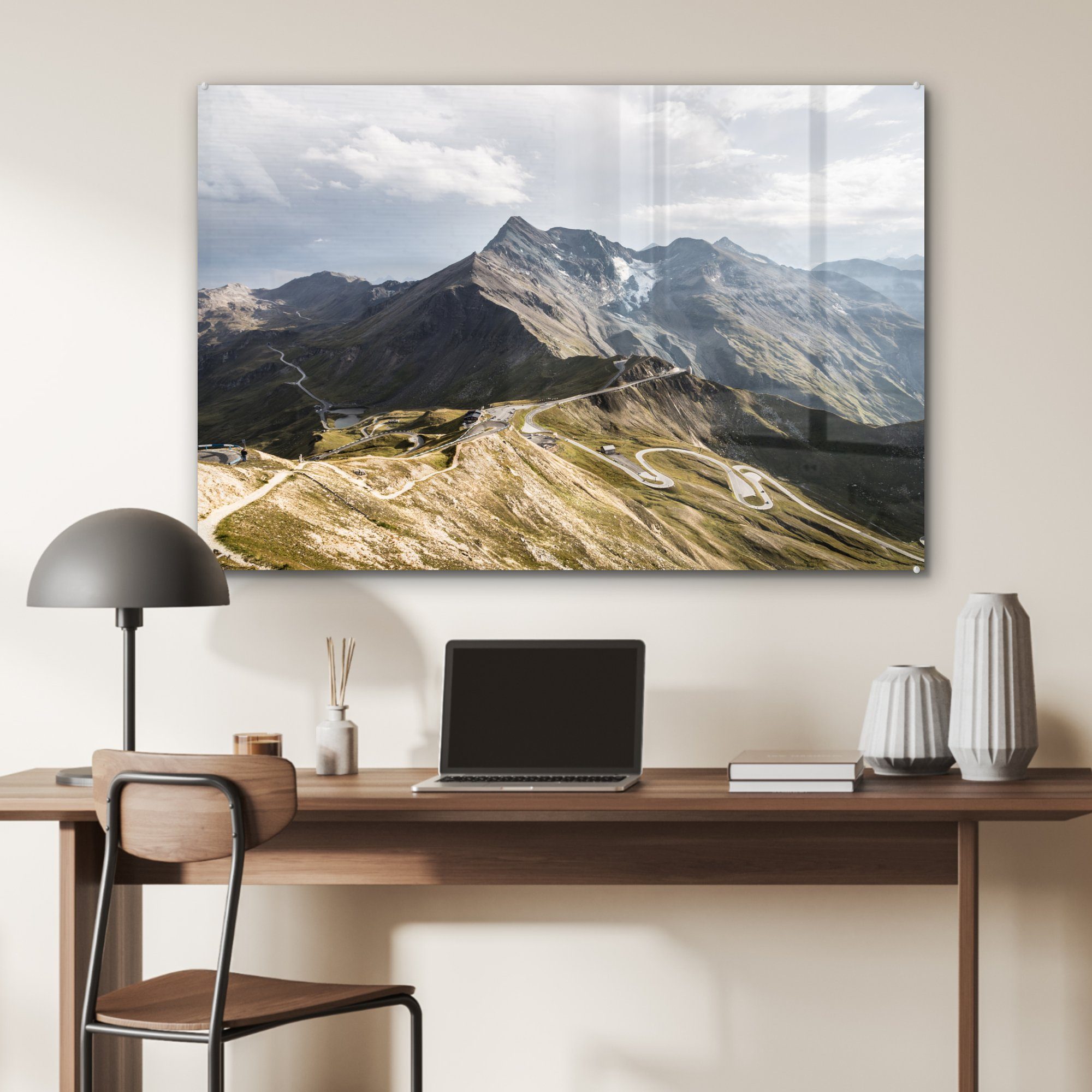 MuchoWow Acrylglasbild Alpen Gebirge, & - Schlafzimmer Wohnzimmer - (1 Acrylglasbilder St), Straße