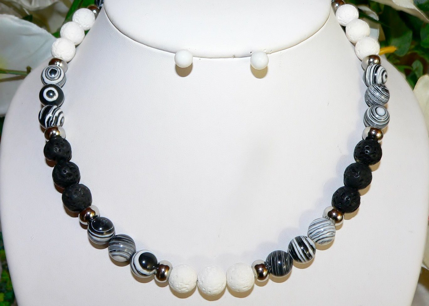 traumschmuck Perlenkette 213w Halskette Edelstein Malachit Lava Schaumkoral günstig online kaufen