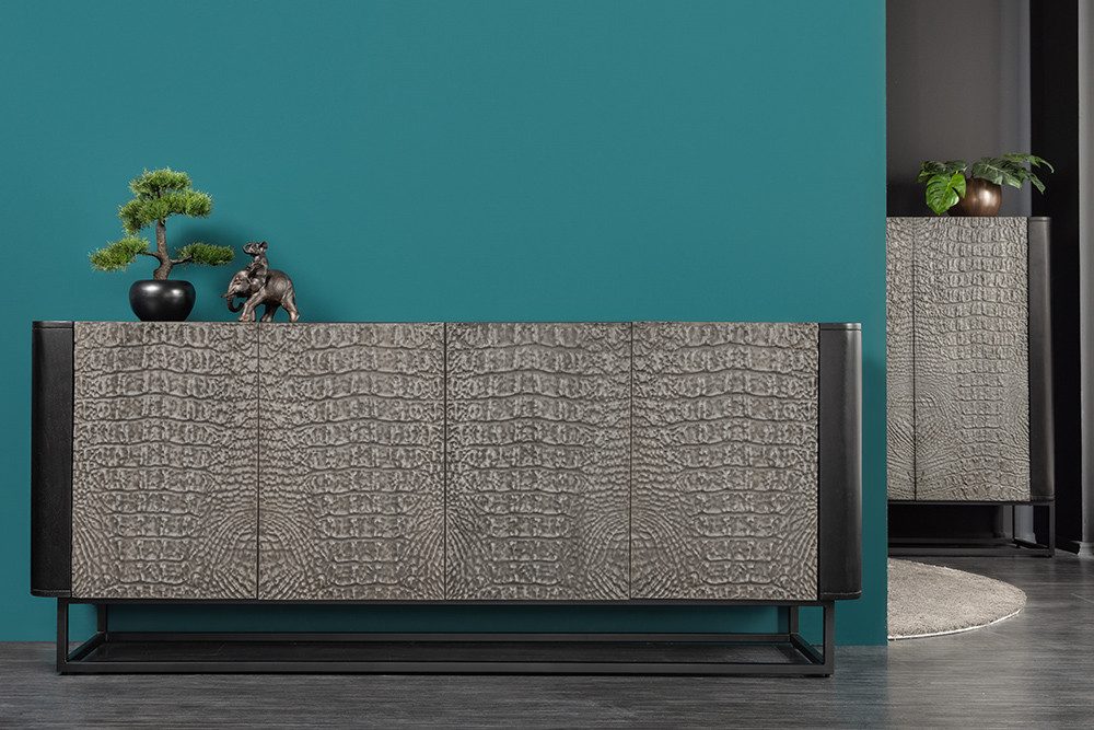 riess-ambiente Sideboard CROCO 180cm grau / schwarz (Einzelartikel, 1 St), Massivholz · Metall · Design-Kommode · 3D Schnitzereien · Wohnzimmer