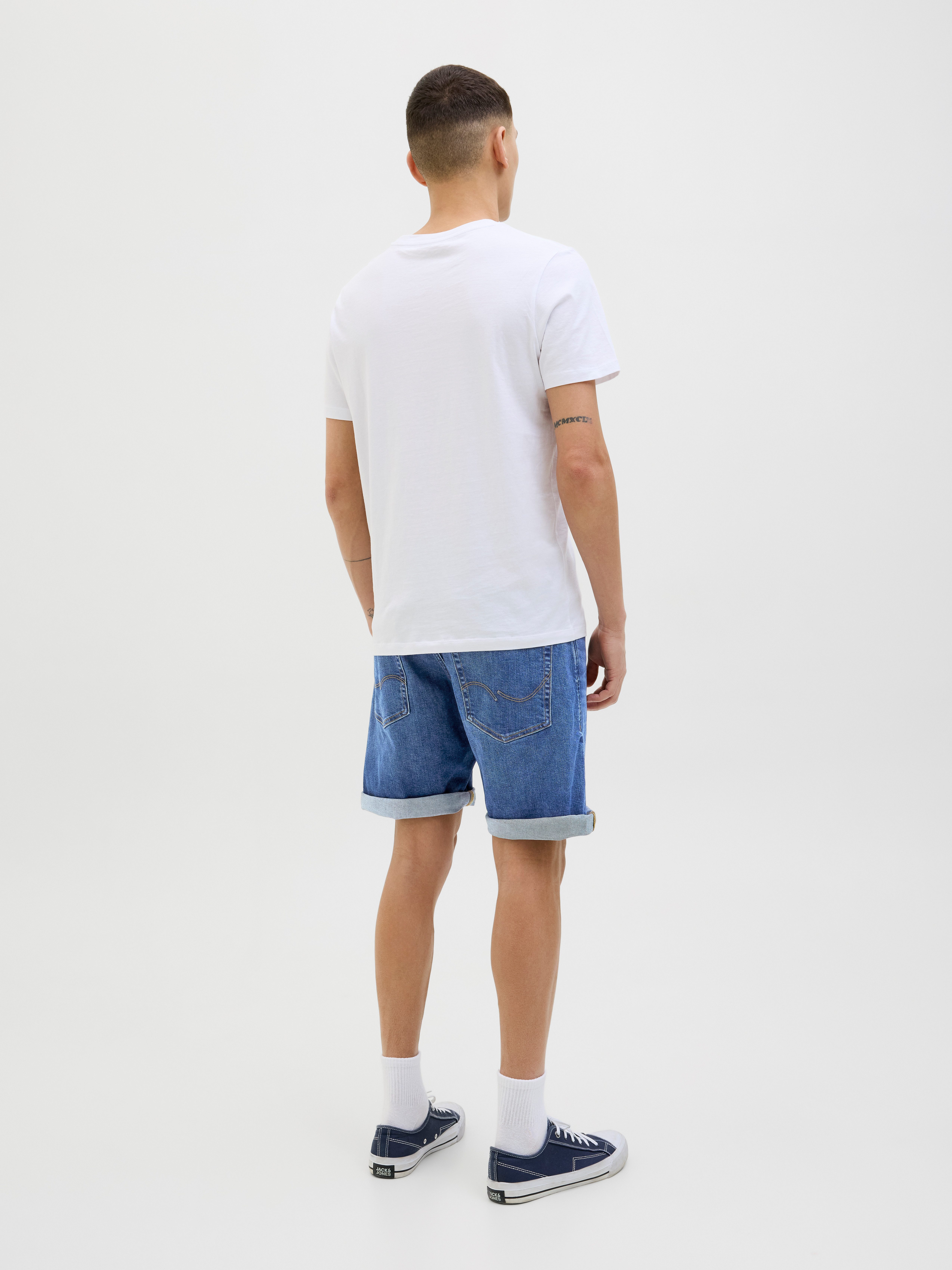 Jack & Jones Shorts JJIORIGINAL mit stylischem Aufschlag und Knopf mit stylischem Aufschlag