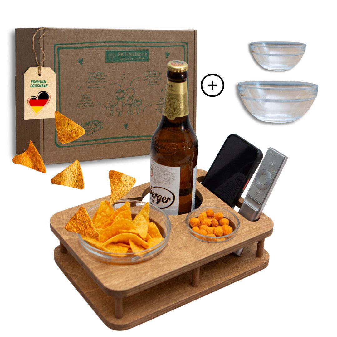 PEGSEN Servierplatte Couchbar Sofa Tablett YOLO mit 2 Snackschalen, Birkenholz, (Set, 3-tlg., mit lebensmittelechten Glasschalen), passend für Kaffeetassen, 0,5L Flaschen und Weingläser, geöltes Finish