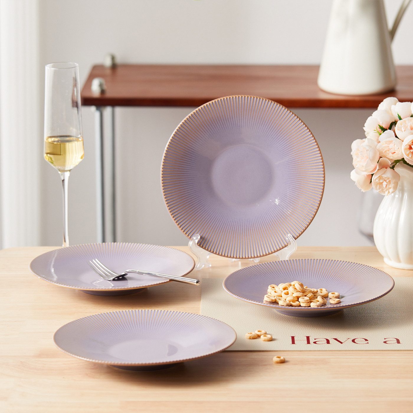 JIWOO Teller 4er Ø21,2cm, Pastateller Speiseteller Salatteller Dessertteller, (4 St), Keramik Plate Hochwertige Tellerset Lila Mikrowellen spülmaschinenfest