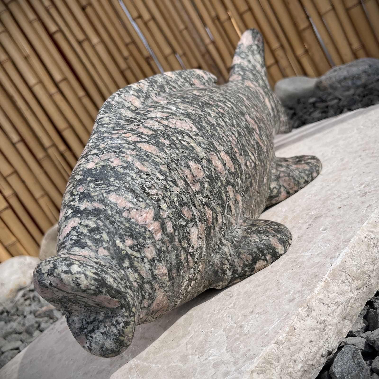Asien LifeStyle Gartenfigur Steinfisch Koi Karpfen Granitstein Garten