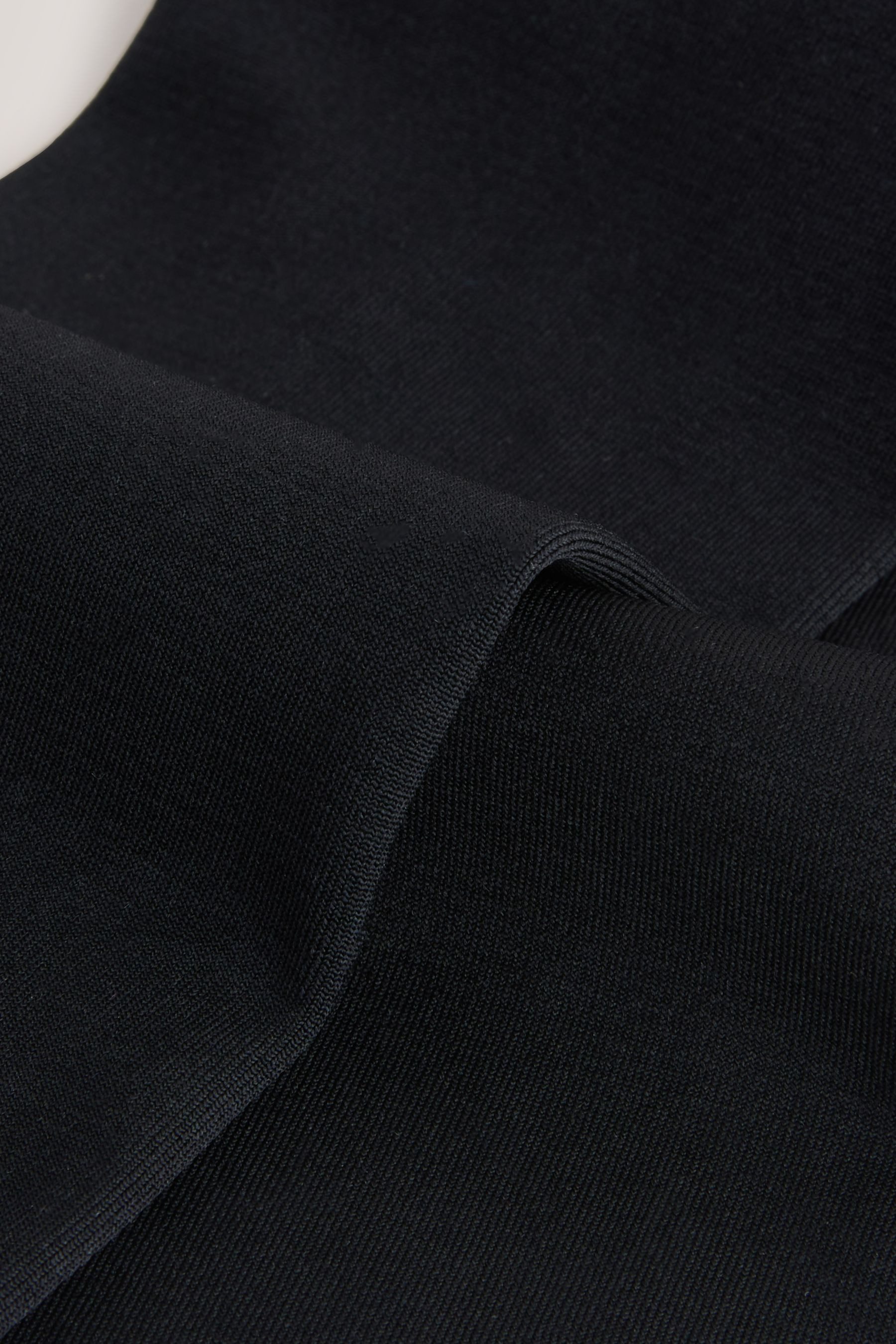 Next Strickstrumpfhose Eng anliegende Thermohose (1 St)